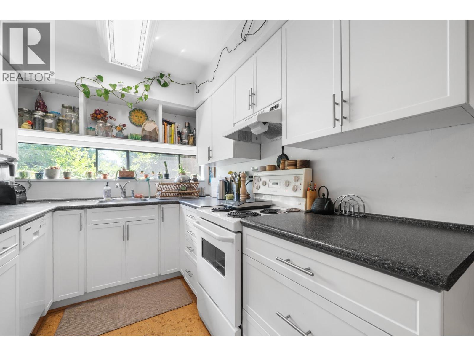 214 2190 W 7th Avenue, Vancouver, British Columbia  V6K 4K7 - Photo 10 - R3144371
