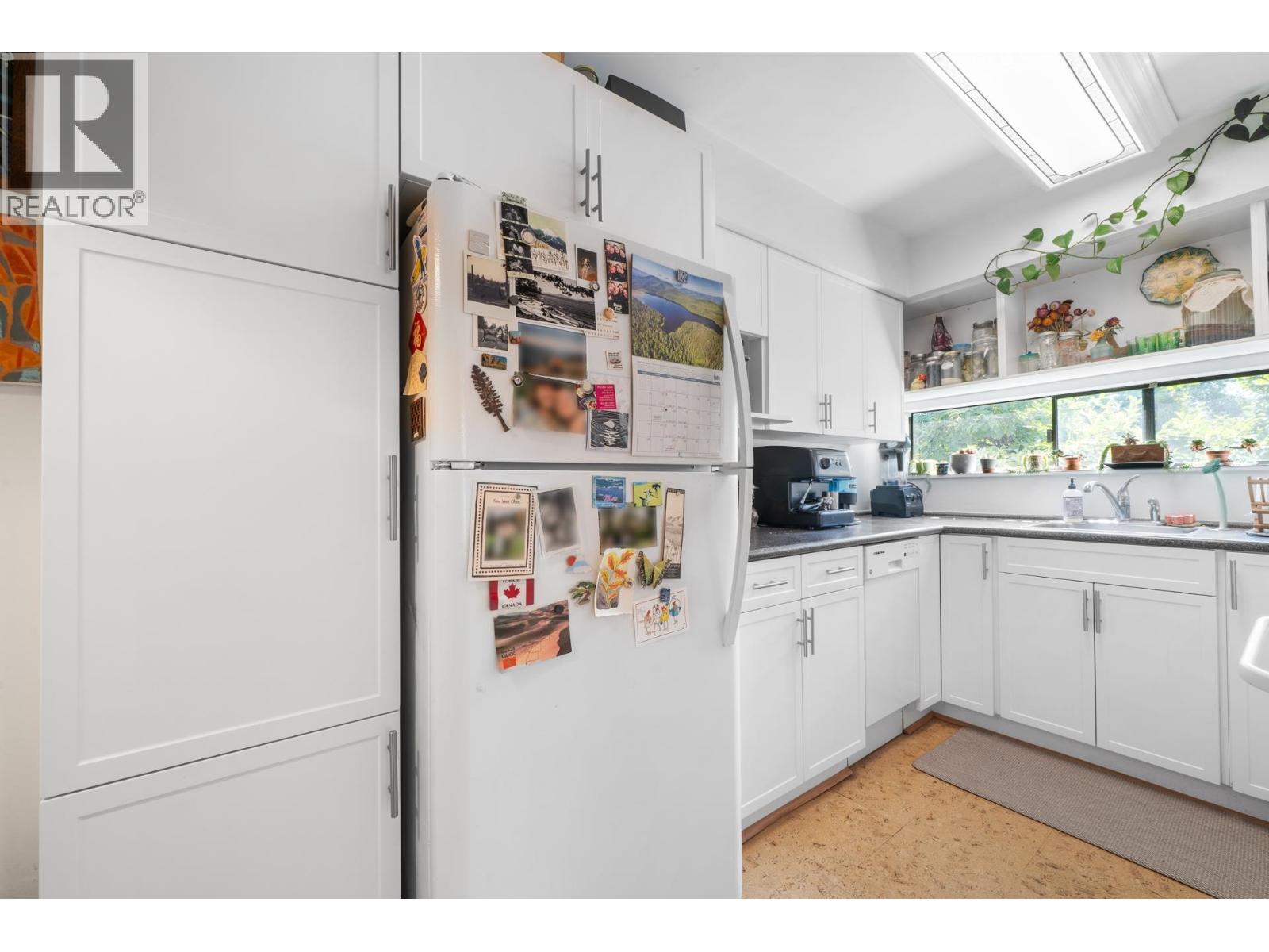 214 2190 W 7th Avenue, Vancouver, British Columbia  V6K 4K7 - Photo 9 - R3144371
