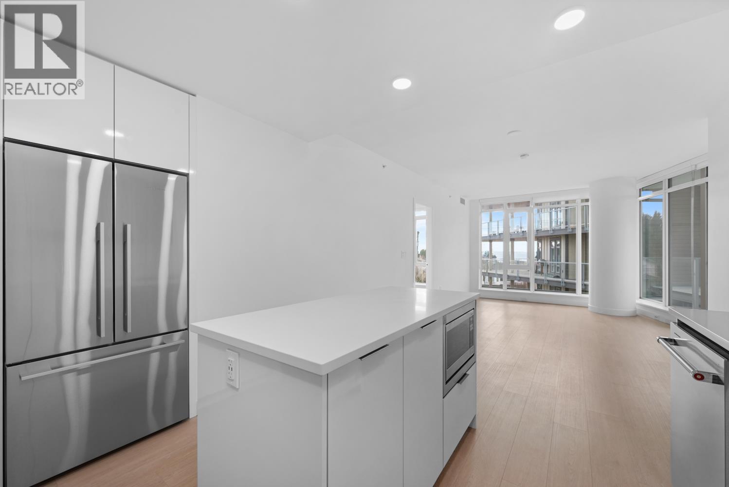 202 7769 Park Crescent, Burnaby, British Columbia  V3N 0J7 - Photo 6 - R3144404