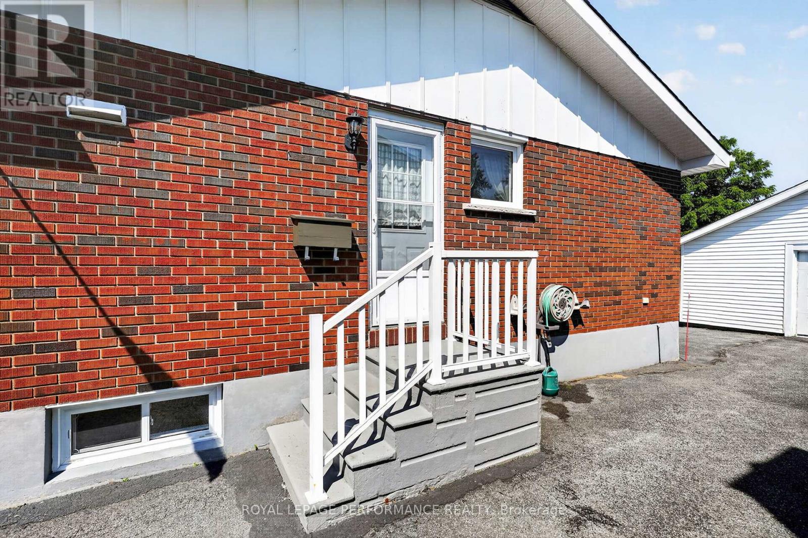 32 Frost Avenue N, South Stormont, Ontario  K0C 1P0 - Photo 46 - X13540908