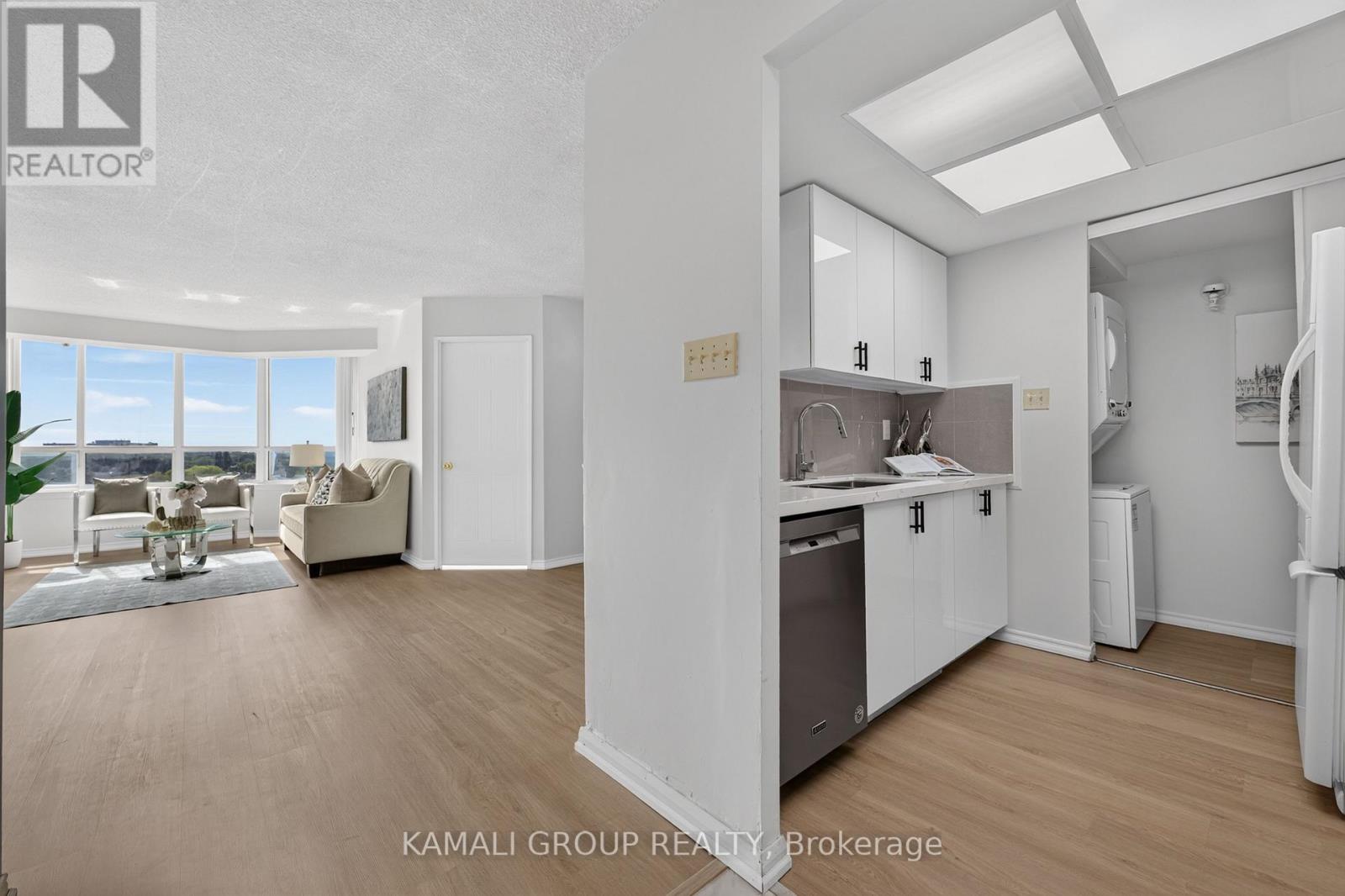 1126 - 3 Greystone Walk Drive, Toronto, Ontario  M1K 5J4 - Photo 10 - E13540922