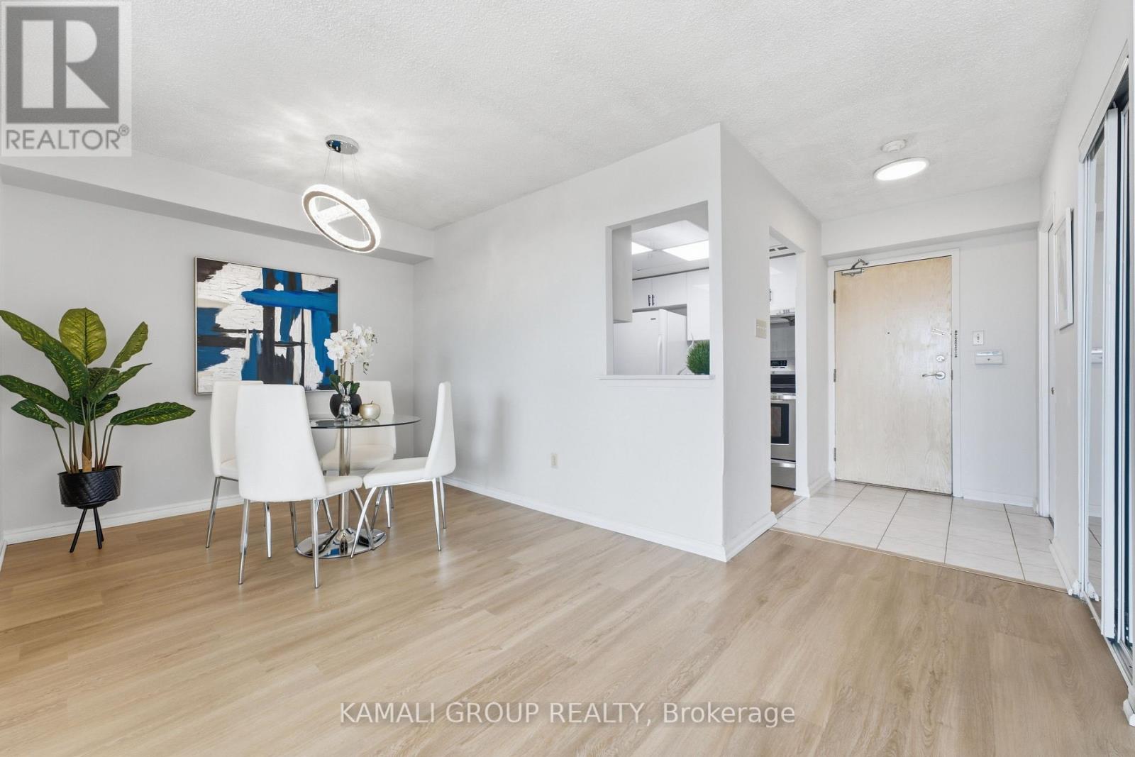1126 - 3 Greystone Walk Drive, Toronto, Ontario  M1K 5J4 - Photo 7 - E13540922