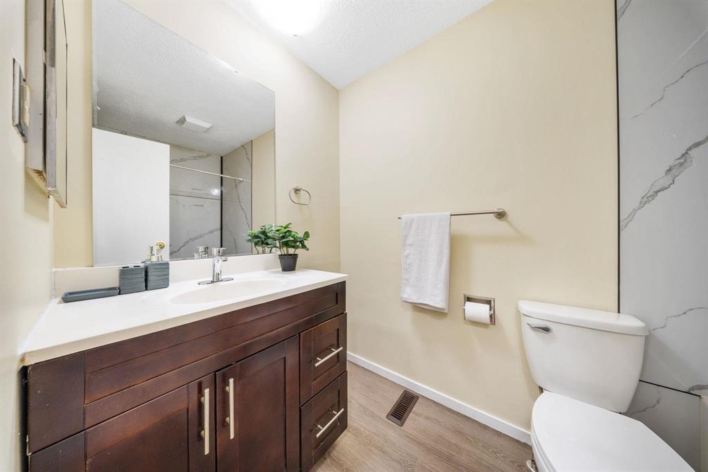 10 Bondar Bay, Winnipeg, Manitoba  R2P 1B4 - Photo 14 - 202615980