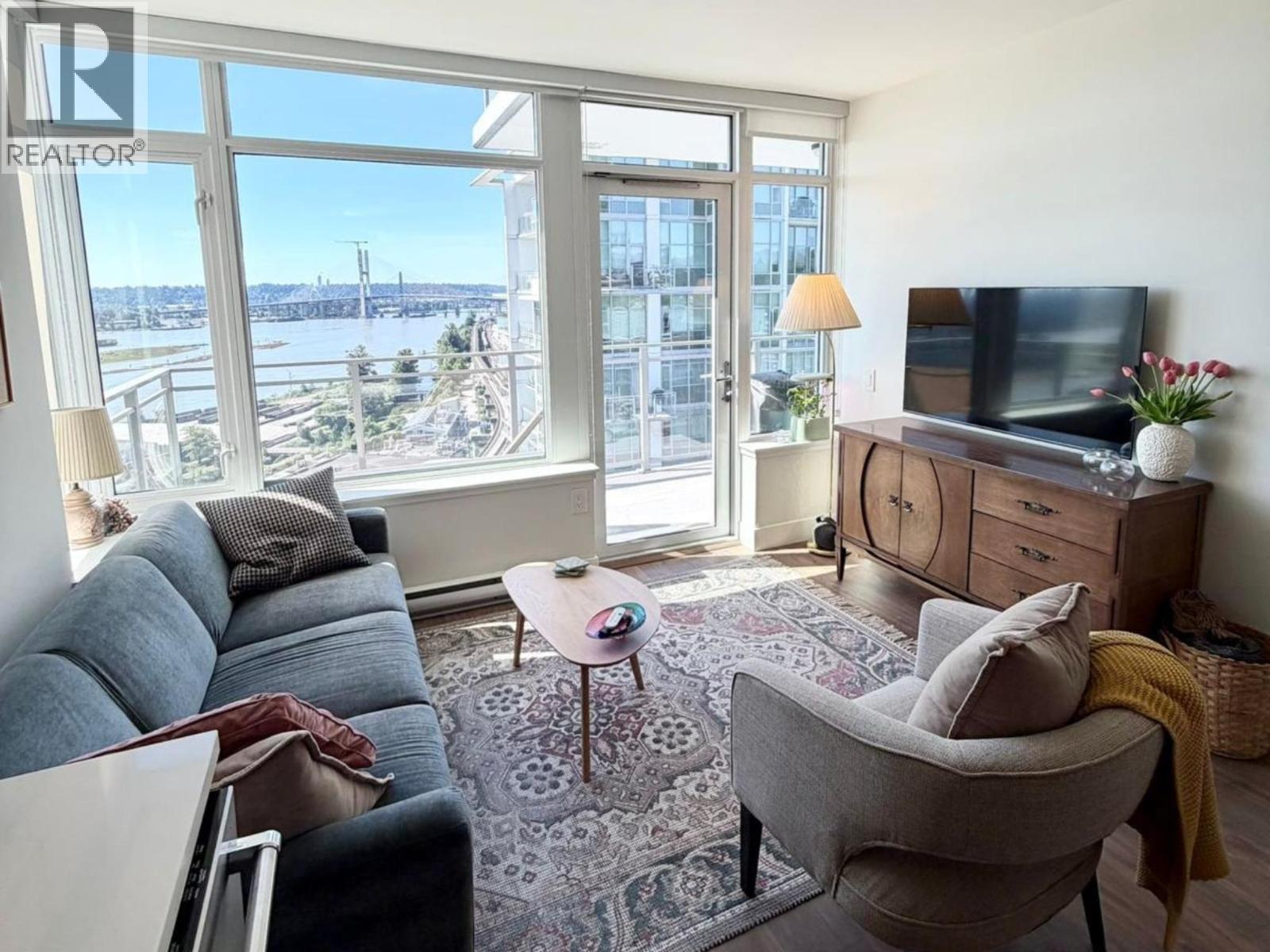 1609 258 Nelson's Court, New Westminster, British Columbia  V3L 0J9 - Photo 2 - R3144400