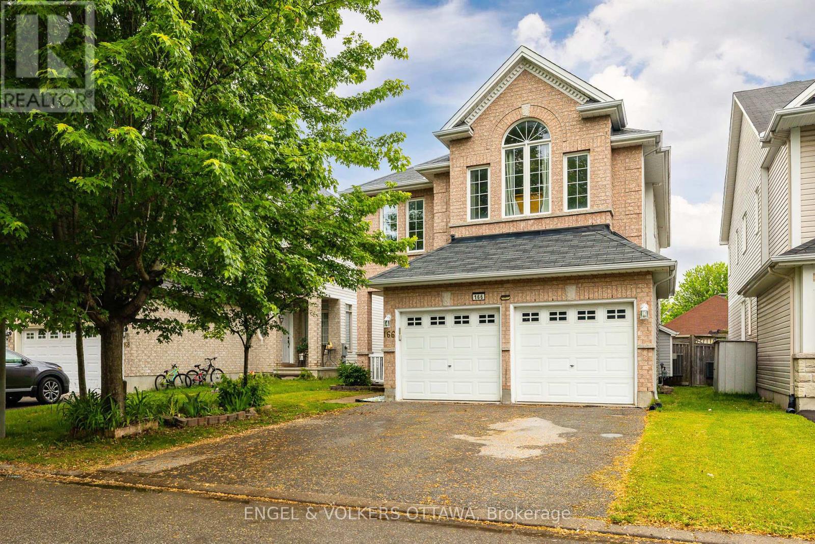 166 Macara Crescent, Ottawa, Ontario
