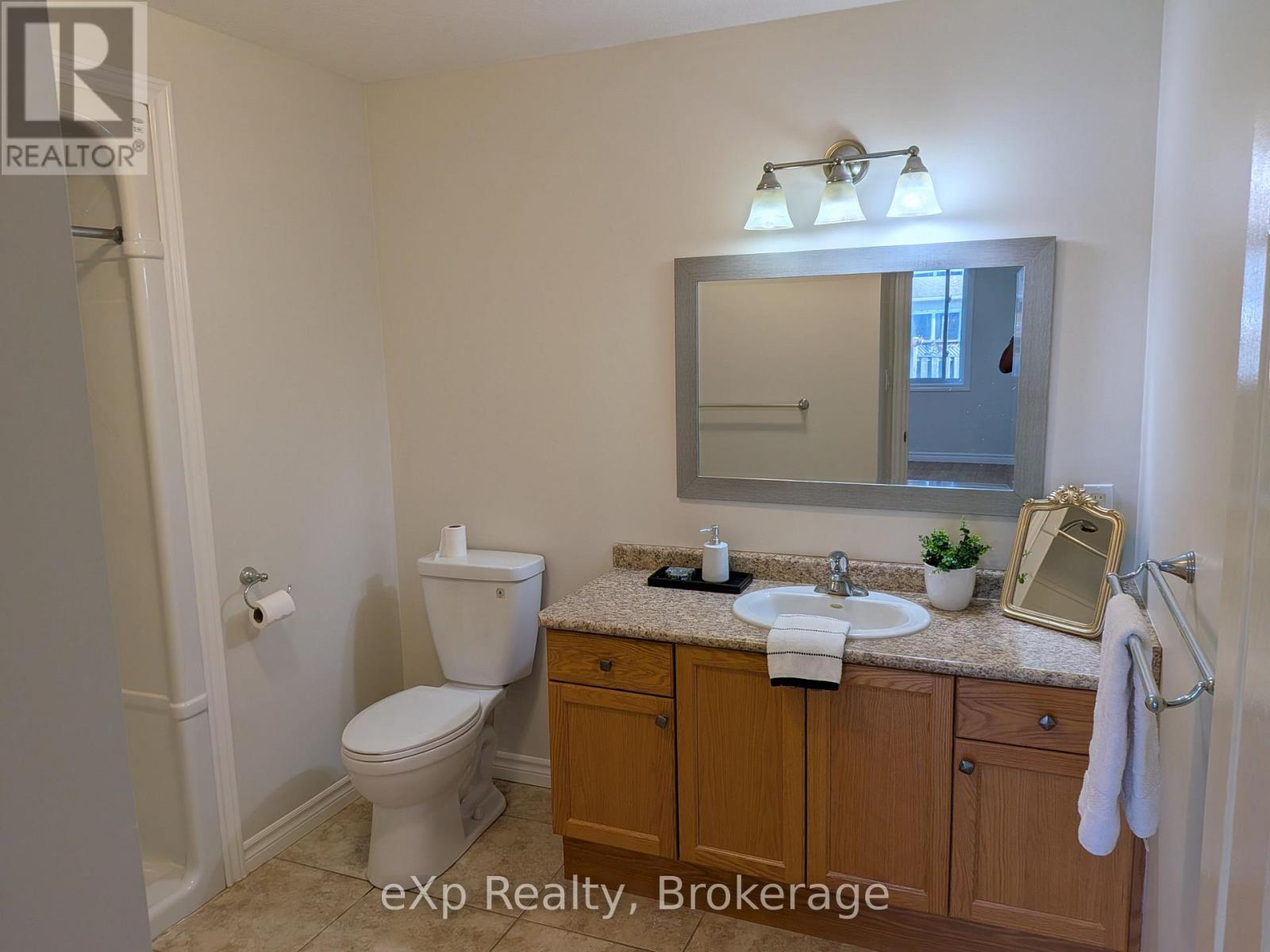 489 Danby Street E, North Perth, Ontario  N4W 0A5 - Photo 8 - X13541018