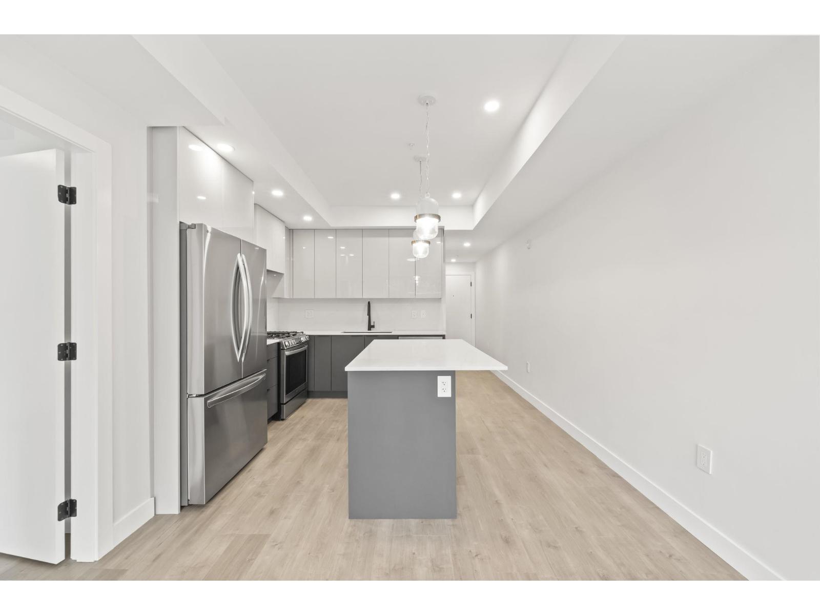 103 15353 17 Avenue, Surrey, British Columbia  V4A 1T8 - Photo 3 - R3144463