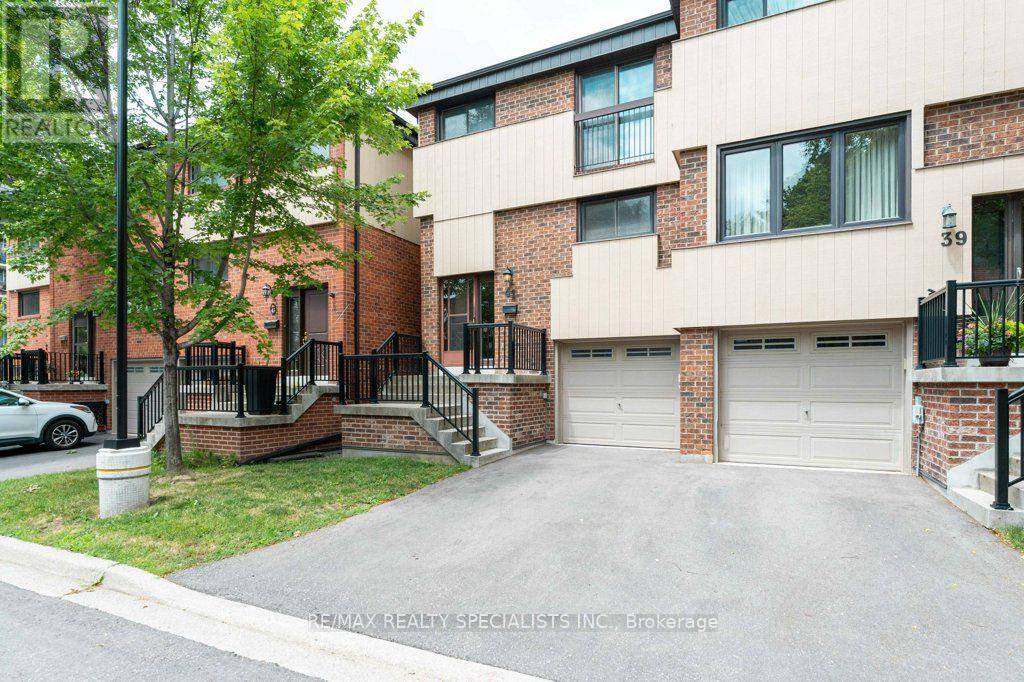 41 MAPLE BRANCH PATH, Toronto (Kingsview Village-The Westway)