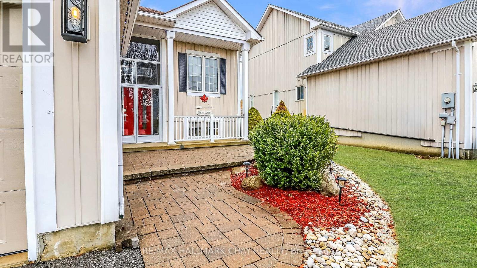 205 Country Lane, Clearview, Ontario  L0M 1S0 - Photo 3 - S13126796