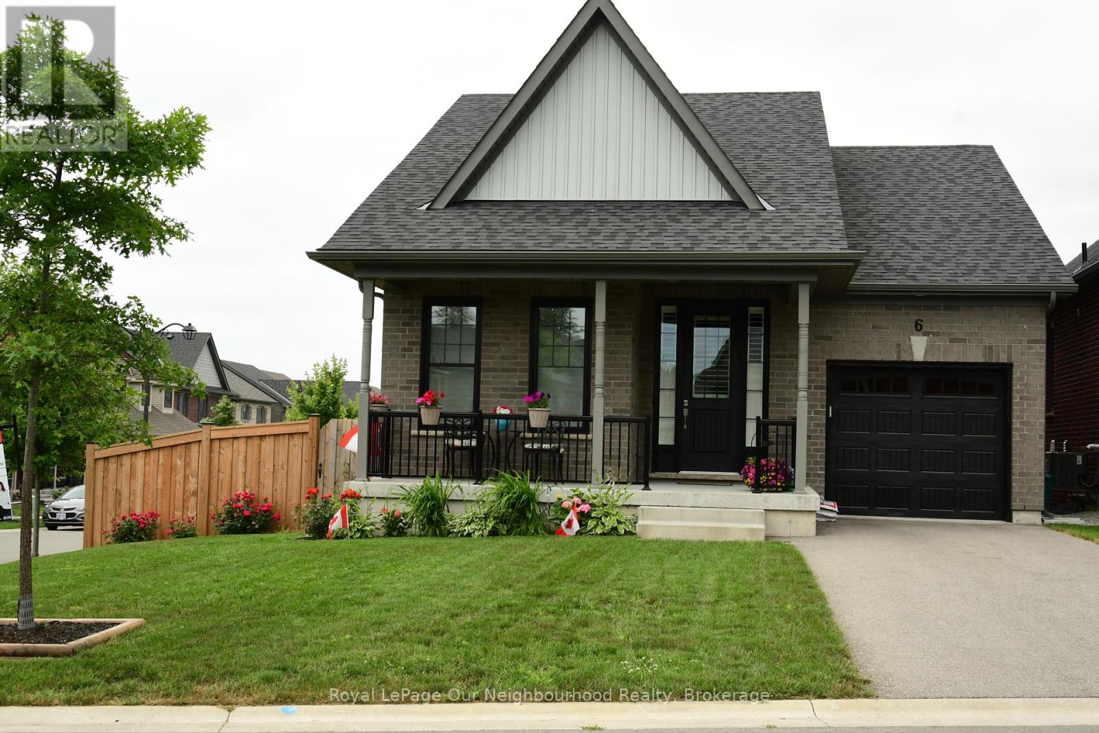 6 FAIRHURST STREET, Port Hope, Ontario