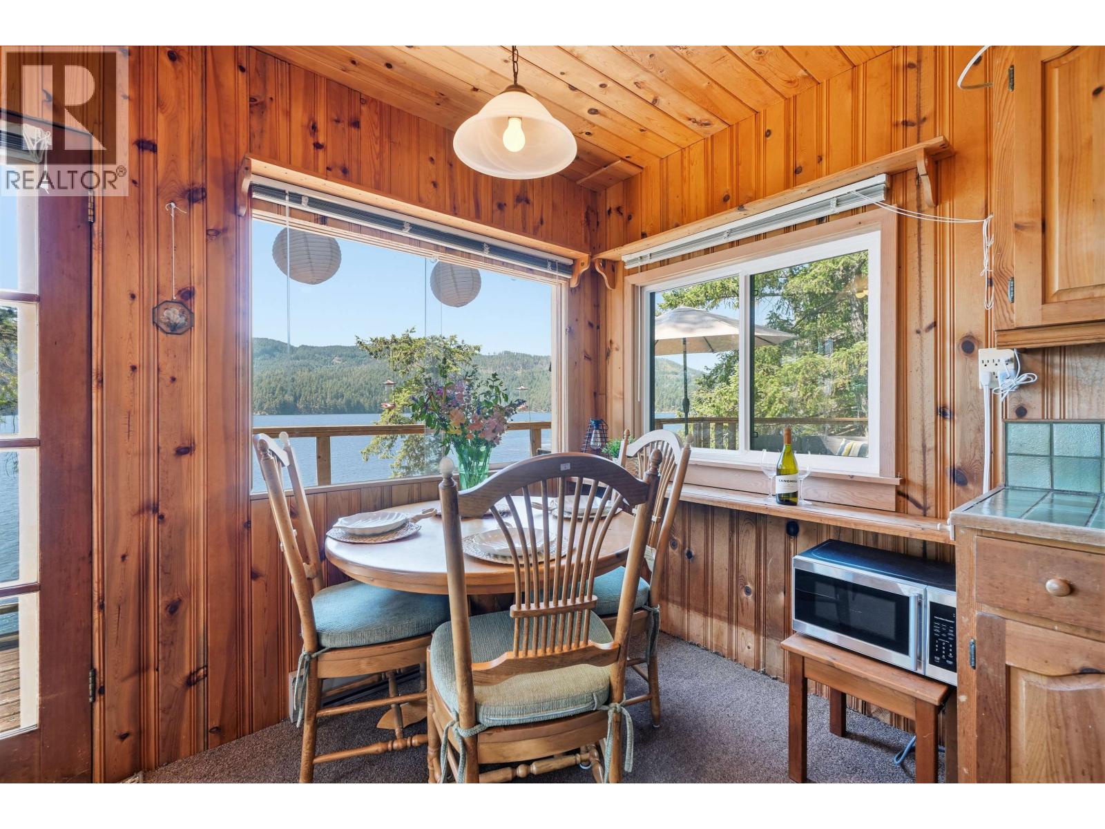 6075 Coracle Drive, Sechelt, British Columbia  V7Z 0C9 - Photo 9 - R3144435