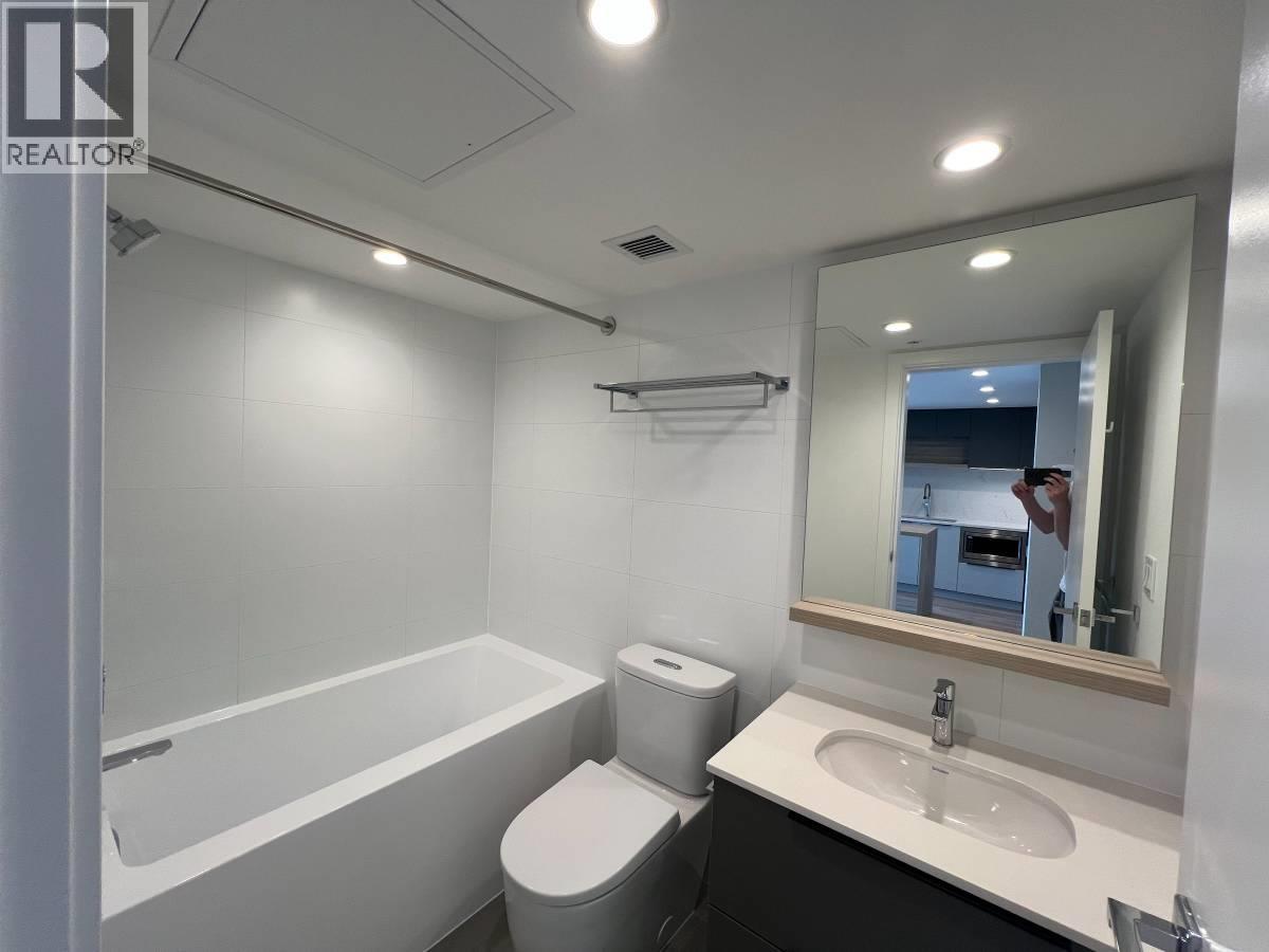 2701 567 Emerson Street, Coquitlam, British Columbia  V3J 3A4 - Photo 4 - R3144437