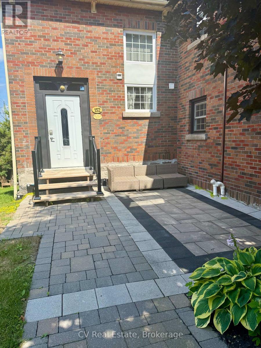 152 - 2 Mahaffy Court, Bracebridge, Ontario  P1L 2A6 - Photo 2 - X13541030