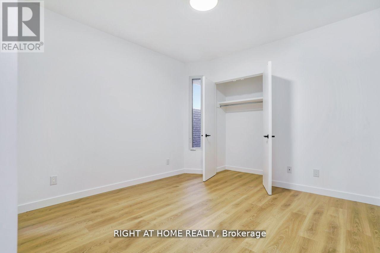 201 - 1086 St Clair Avenue W, Toronto, Ontario M6E 1A7 - Photo 14 - C13541034