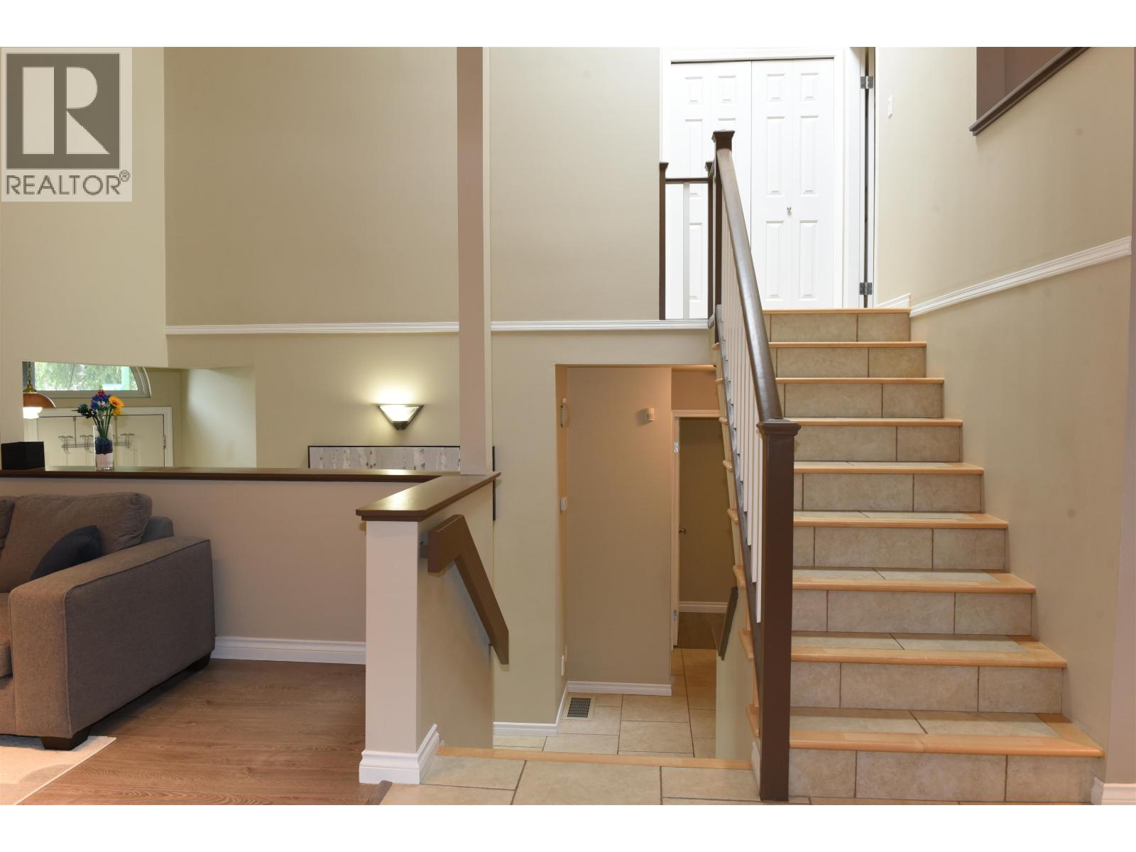 2220 Paulus Crescent, Burnaby, British Columbia  V5A 2M4 - Photo 10 - R3144439