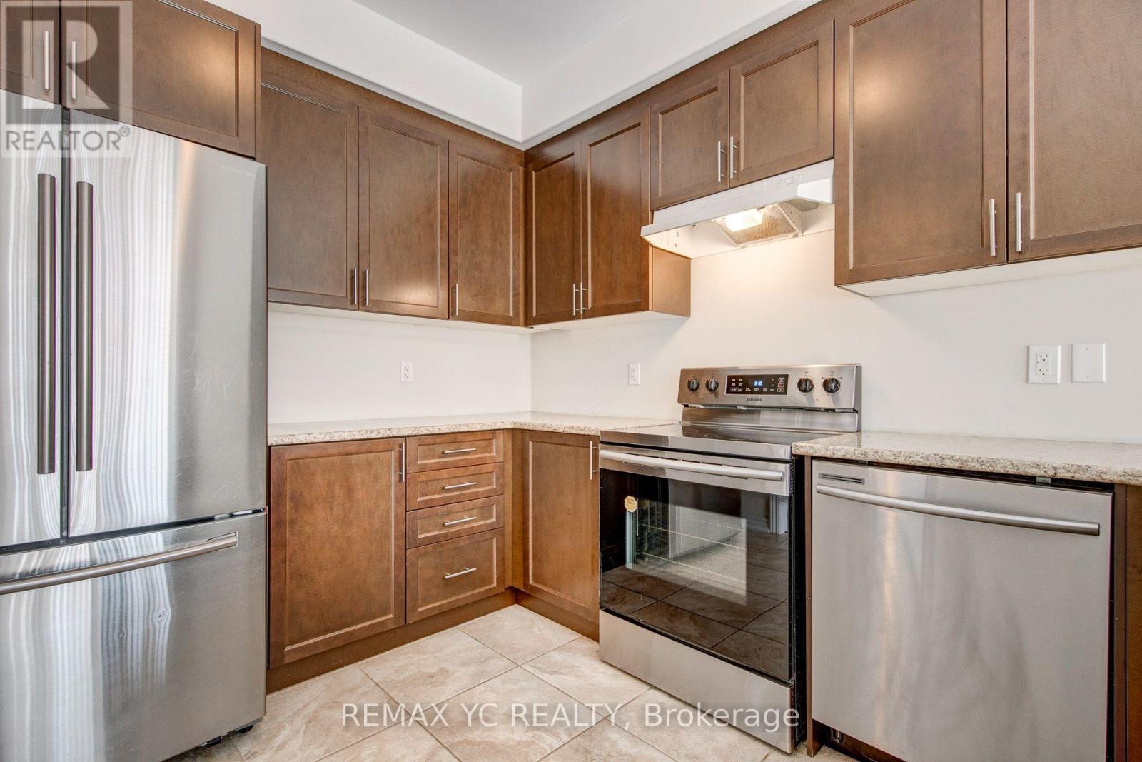 56 Walker Boulevard, New Tecumseth, Ontario  L9R 0N3 - Photo 11 - N13541028