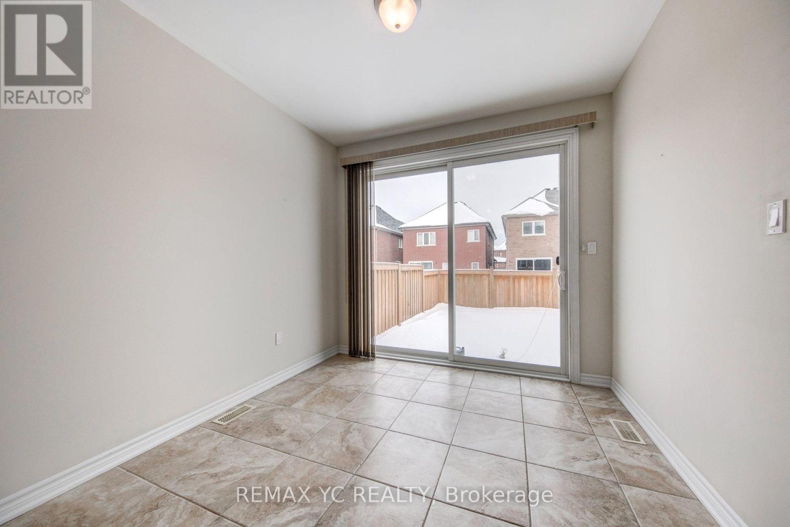 56 Walker Boulevard, New Tecumseth, Ontario  L9R 0N3 - Photo 14 - N13541028