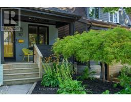 27 MOUNTALAN AVENUE, Toronto, Ontario