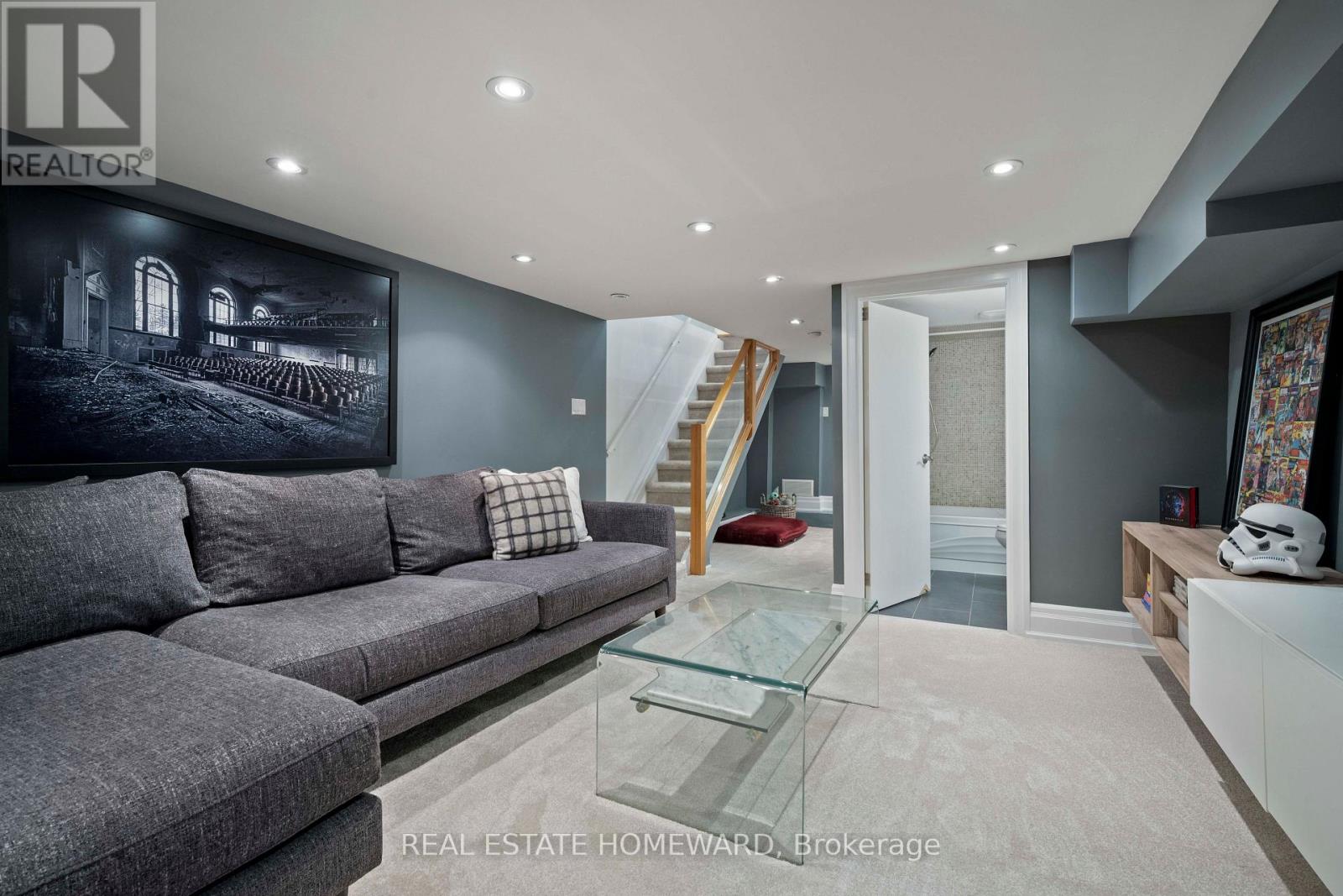 27 Mountalan Avenue, Toronto, Ontario  M4J 1H3 - Photo 35 - E13538358