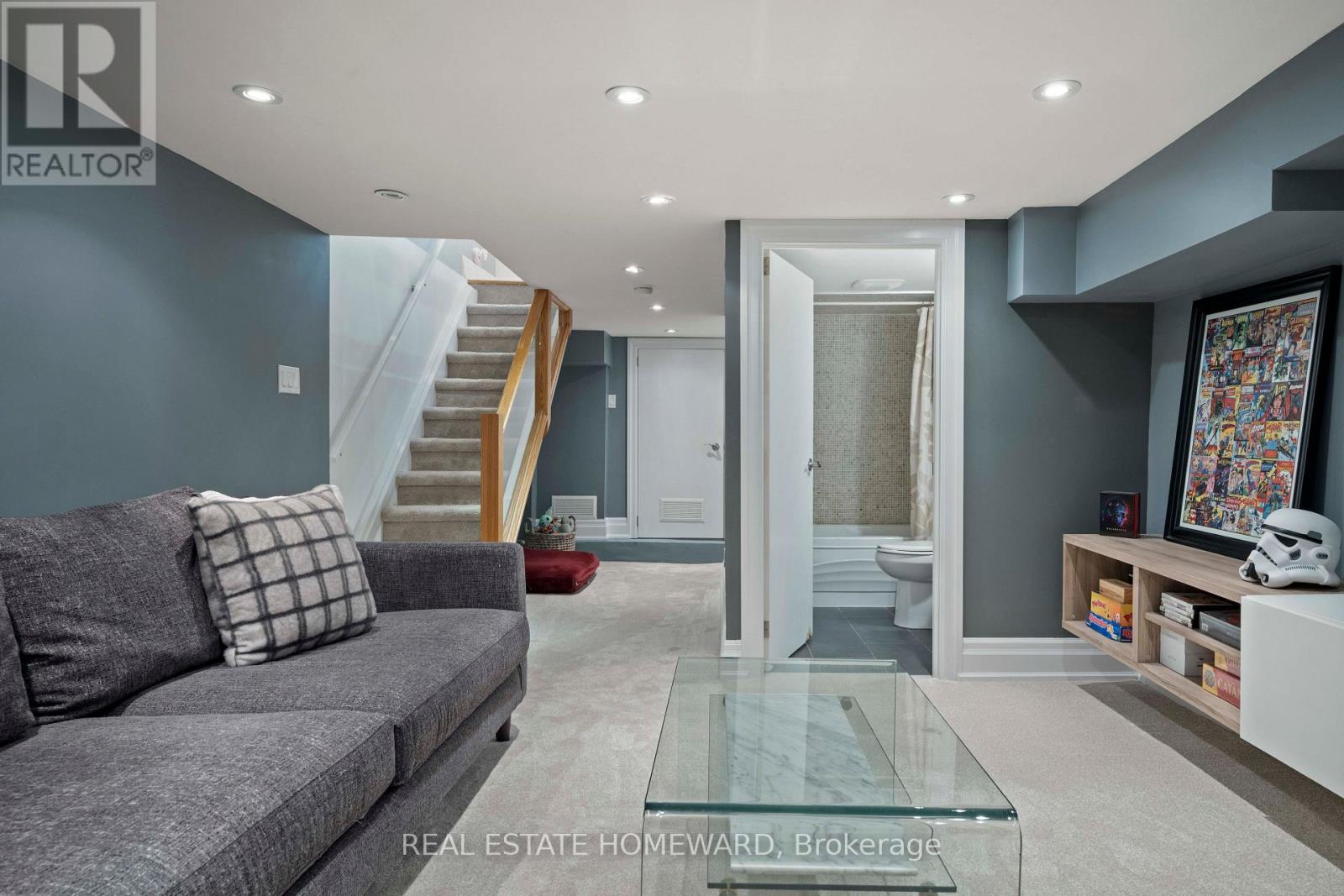 27 Mountalan Avenue, Toronto, Ontario  M4J 1H3 - Photo 37 - E13538358