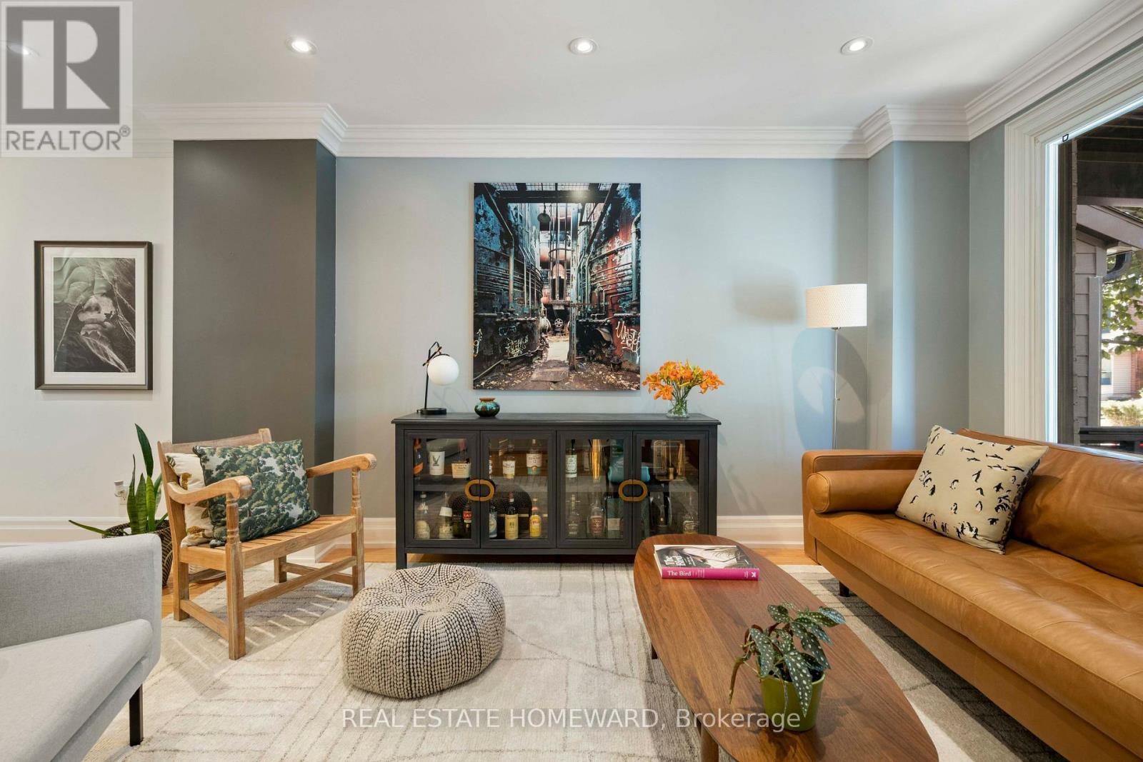 27 Mountalan Avenue, Toronto, Ontario  M4J 1H3 - Photo 6 - E13538358
