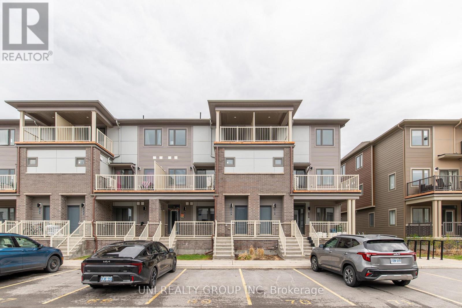 264 ANYOLITE PRIVATE, Ottawa, Ontario