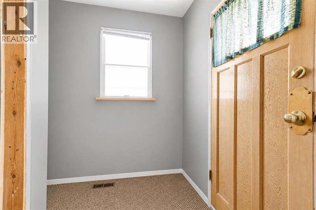 121 5 Street SE, Medicine Hat, Alberta  T1A 0M4 - Photo 13 - A2326585