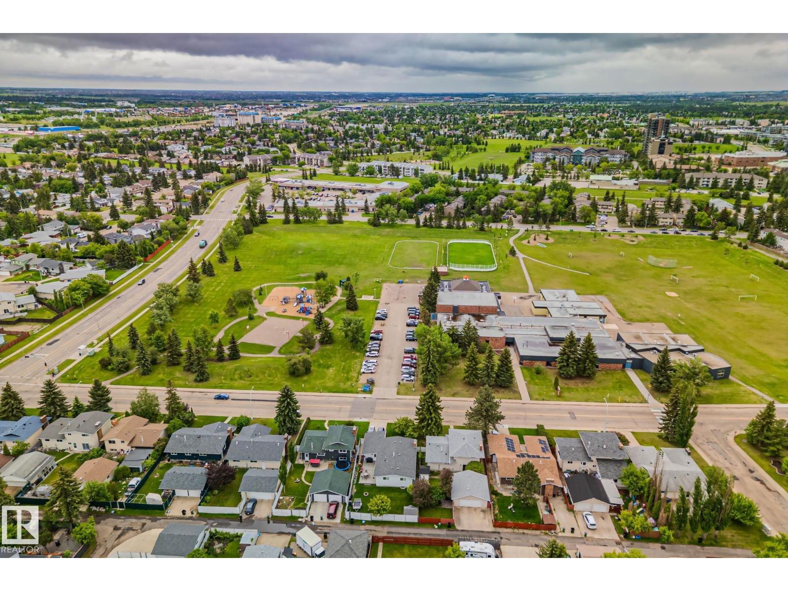 10715 33 Av NW, Edmonton, Alberta  T6J 2Z2 - Photo 39 - E4497739