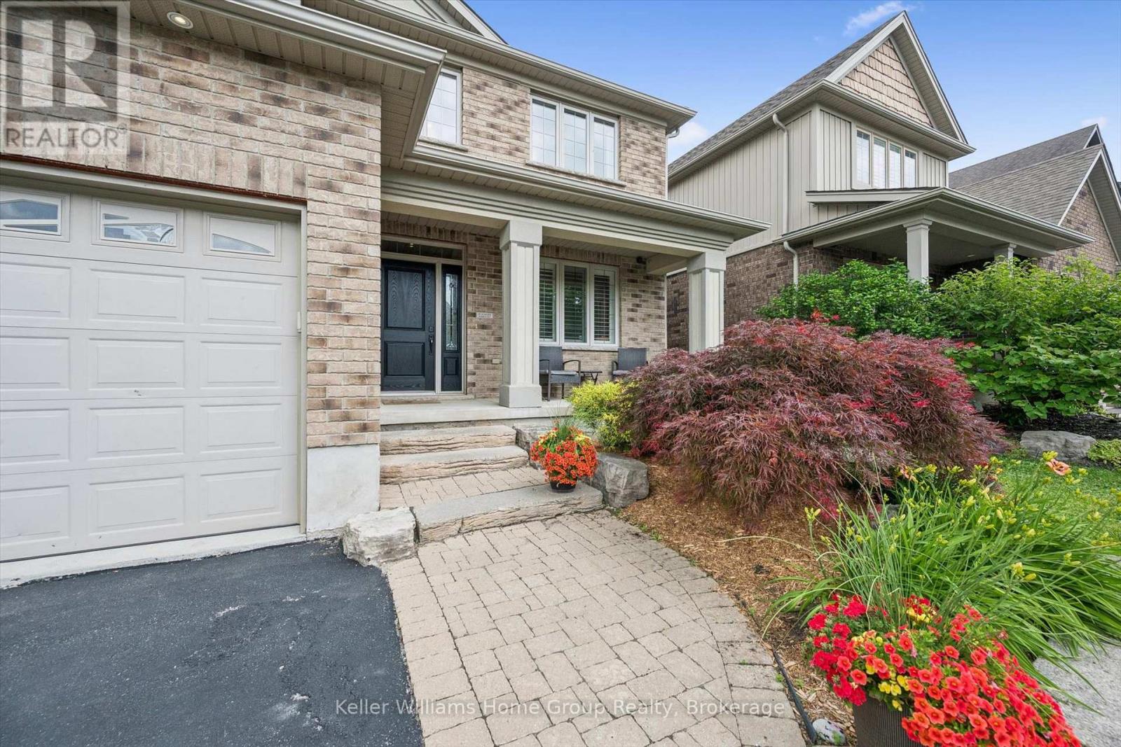 456 Kelso Drive, Waterloo, Ontario  N2V 2S2 - Photo 3 - X13541106