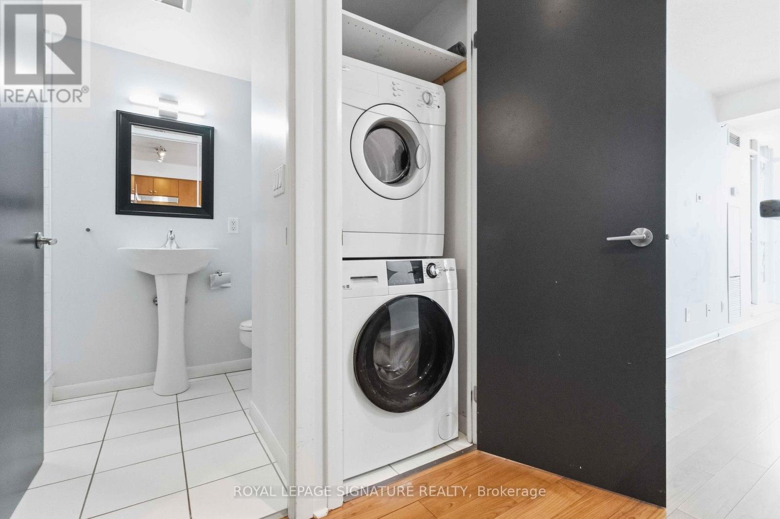 1812 - 185 Legion Road N, Toronto, Ontario  M8Y 0A1 - Photo 22 - W13541144
