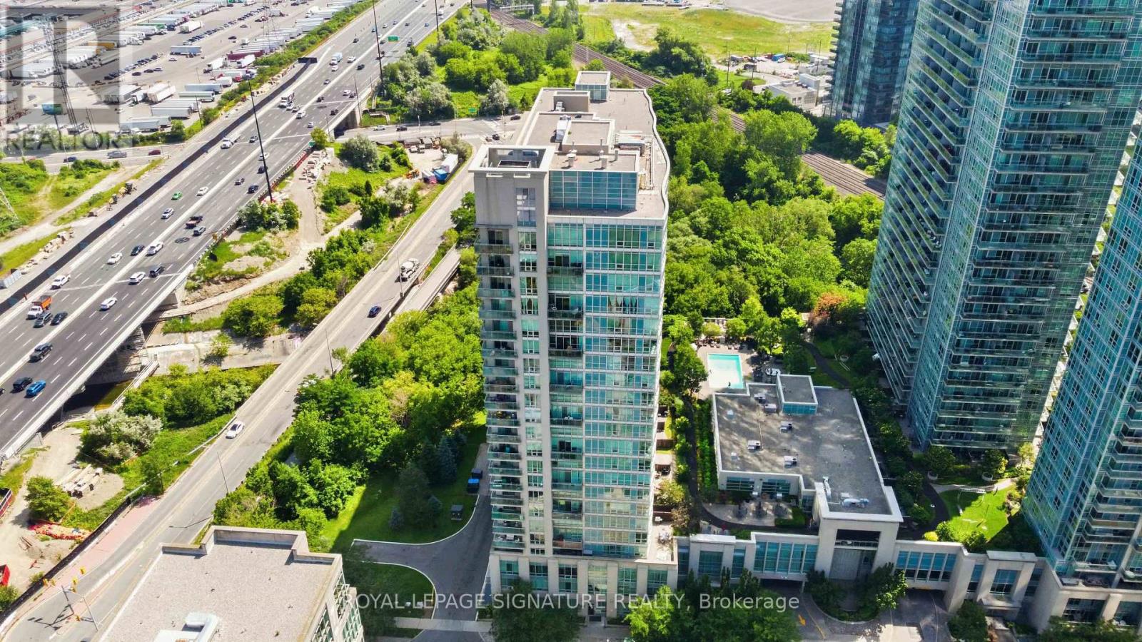 1812 - 185 Legion Road N, Toronto, Ontario  M8Y 0A1 - Photo 37 - W13541144