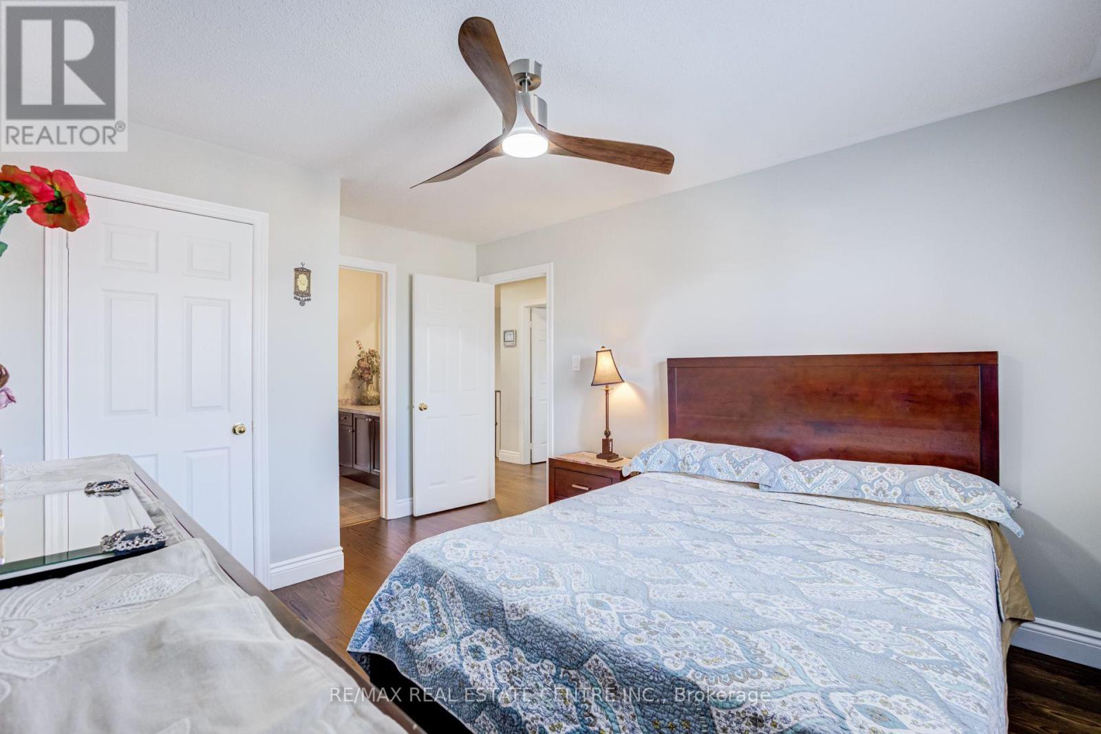 5588 Doctor Peddle Crescent, Mississauga, Ontario  L5M 0K6 - Photo 31 - W13541158