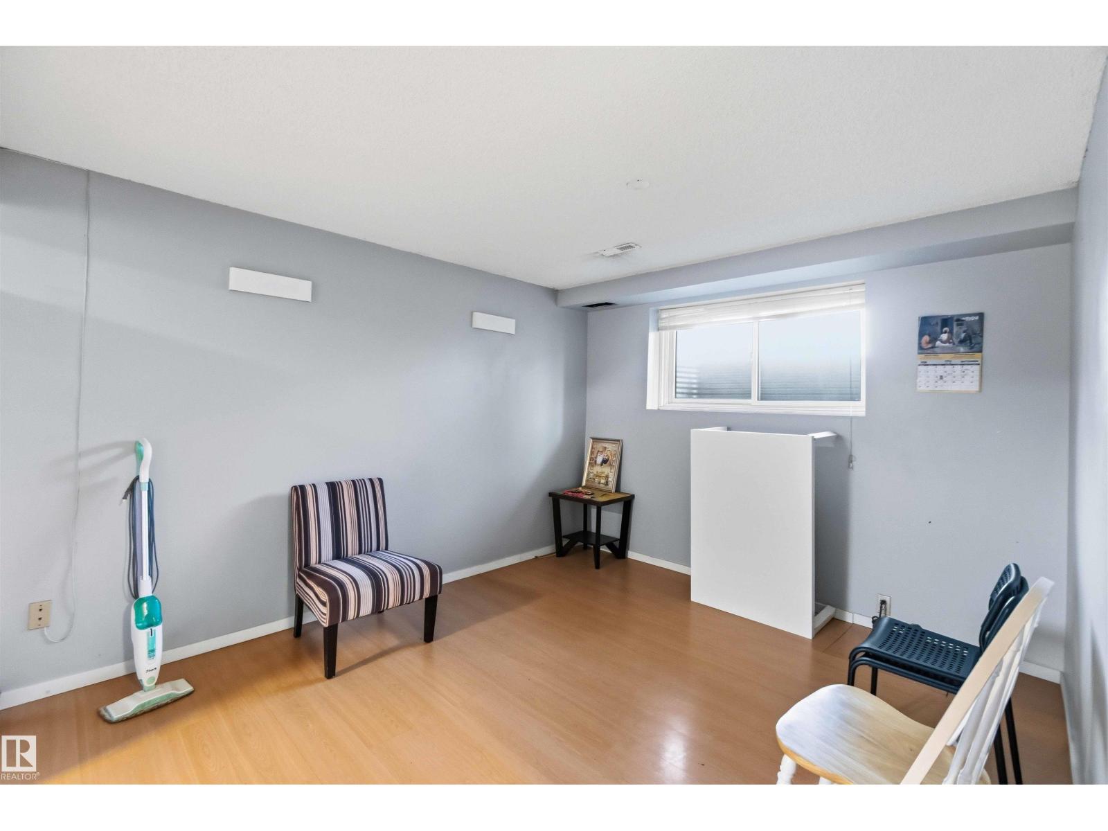 8819 29 Av NW, Edmonton, Alberta  T6K 2X5 - Photo 10 - E4496647
