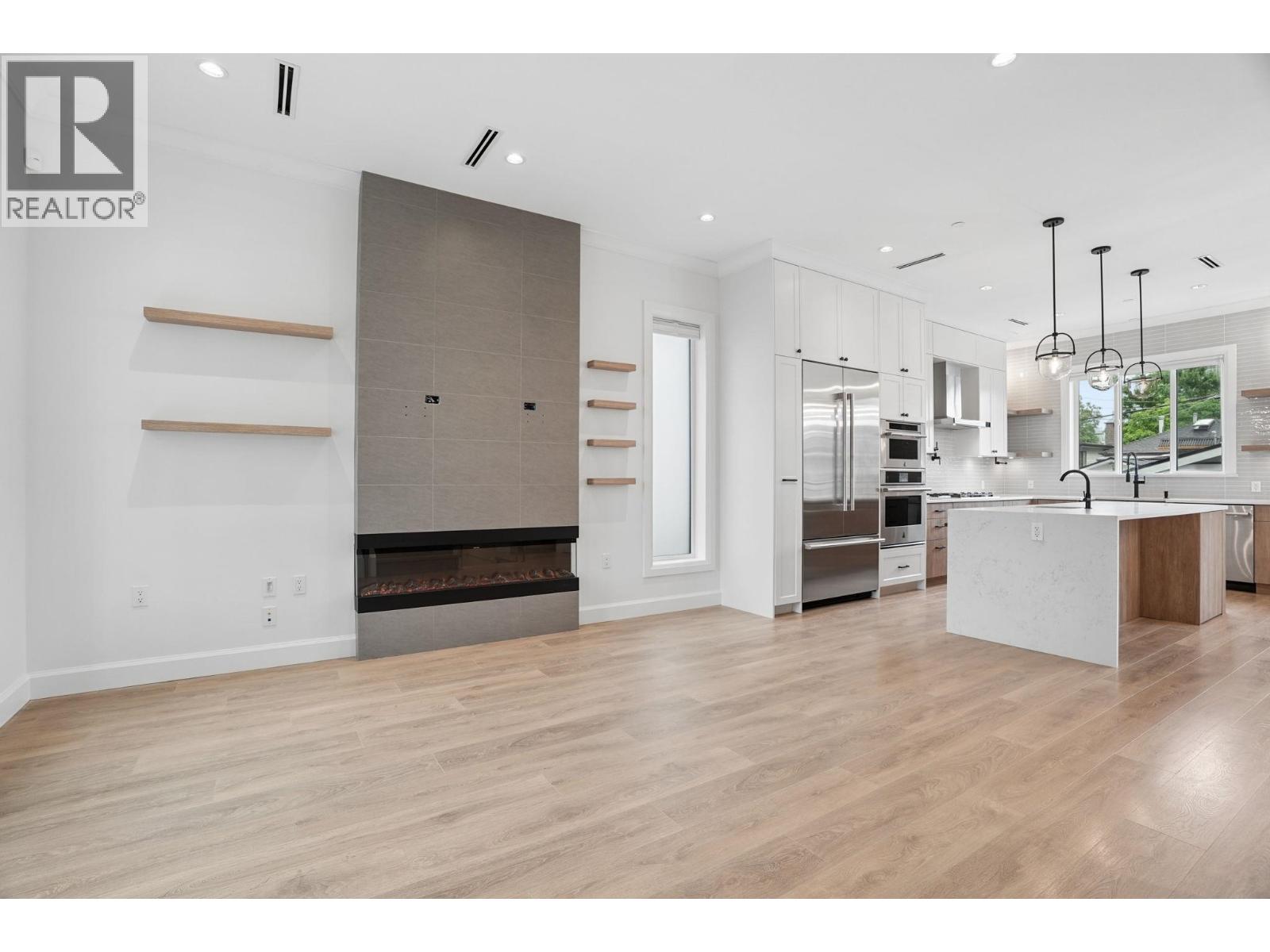 4728 Little Street, Vancouver, British Columbia  V5N 4S8 - Photo 4 - R3144139