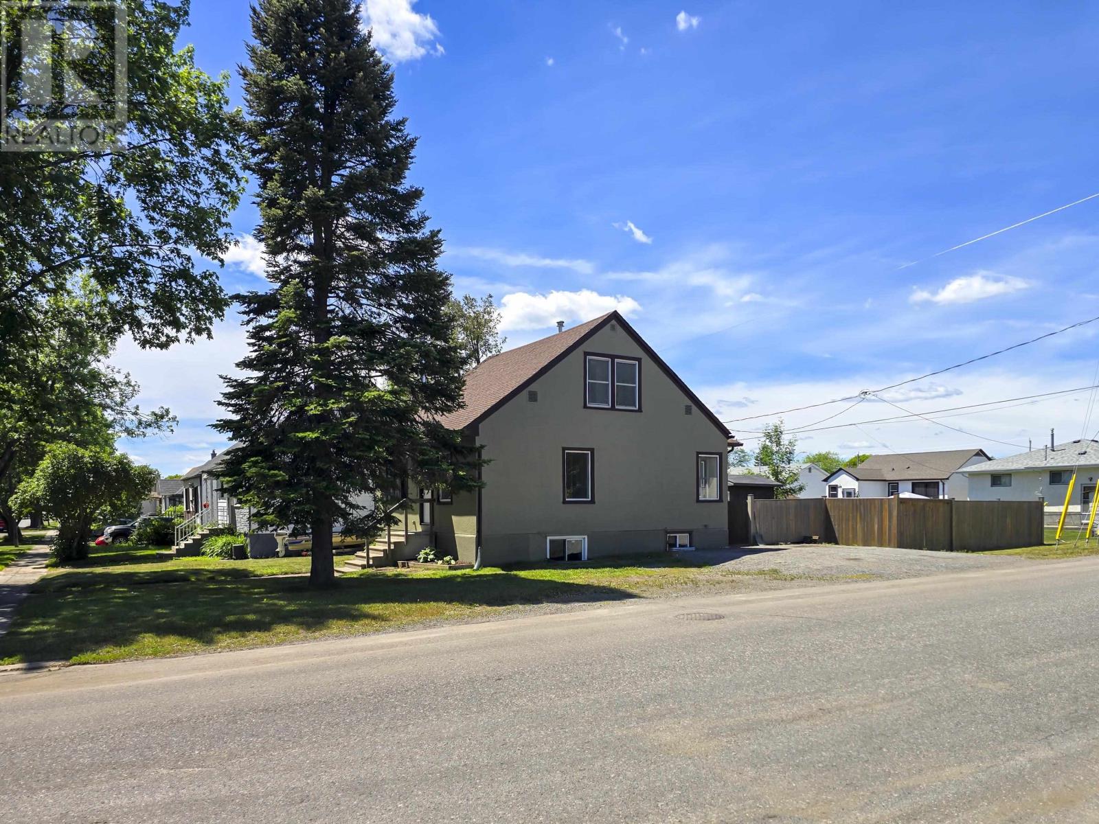 200 Kenogami St S, Thunder Bay, Ontario  P7B 4S3 - Photo 3 - TB2601858