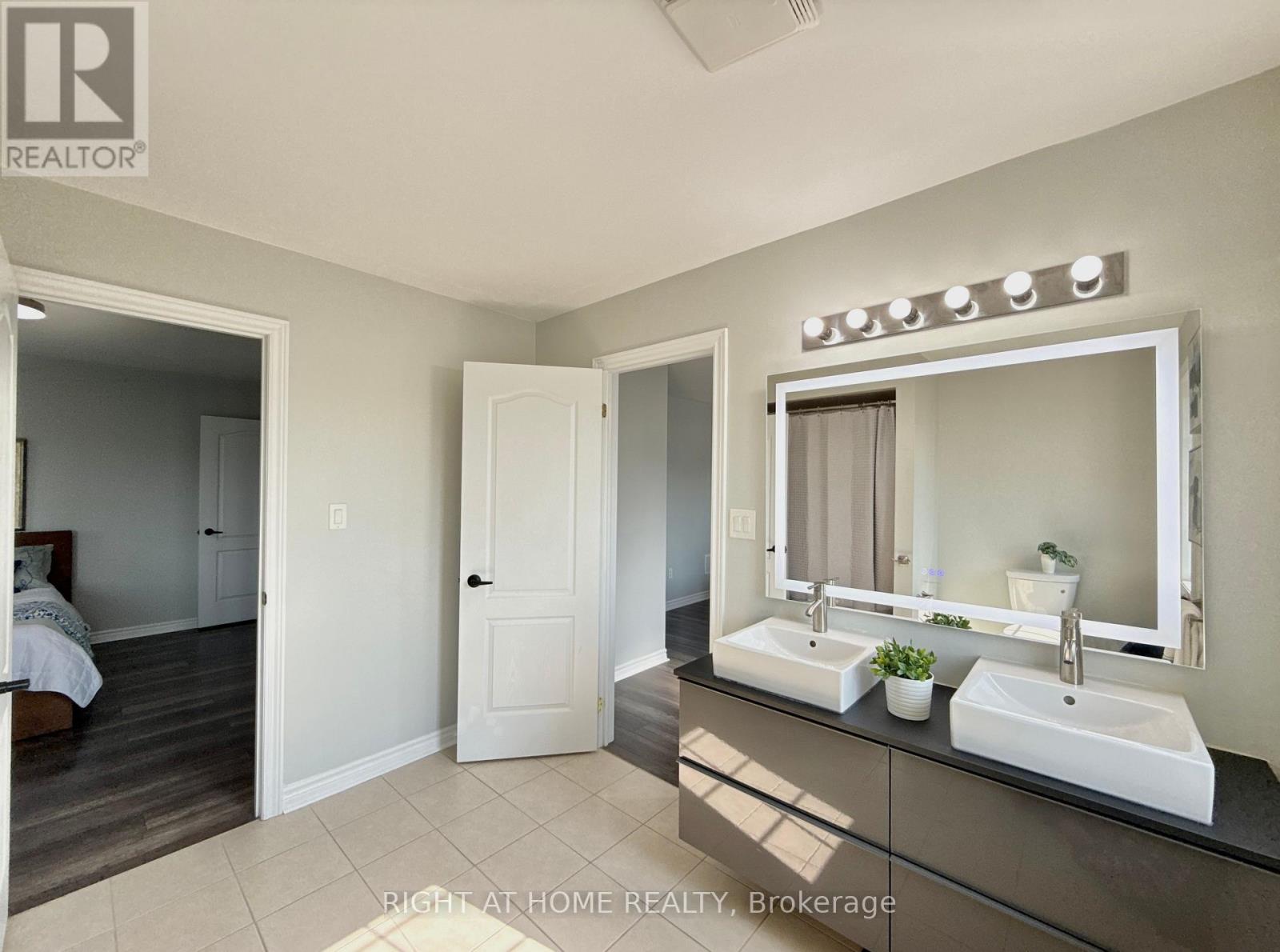 1 Campview Street, Whitby, Ontario  L1R 0K5 - Photo 29 - E13528132