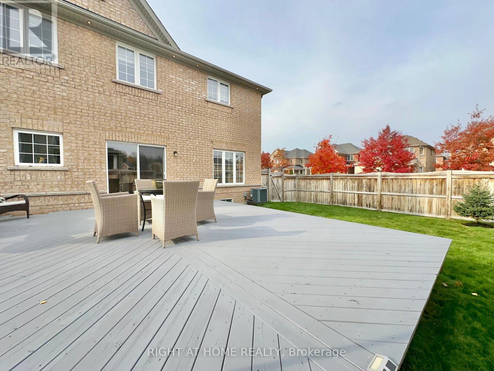 1 Campview Street, Whitby, Ontario  L1R 0K5 - Photo 42 - E13528132