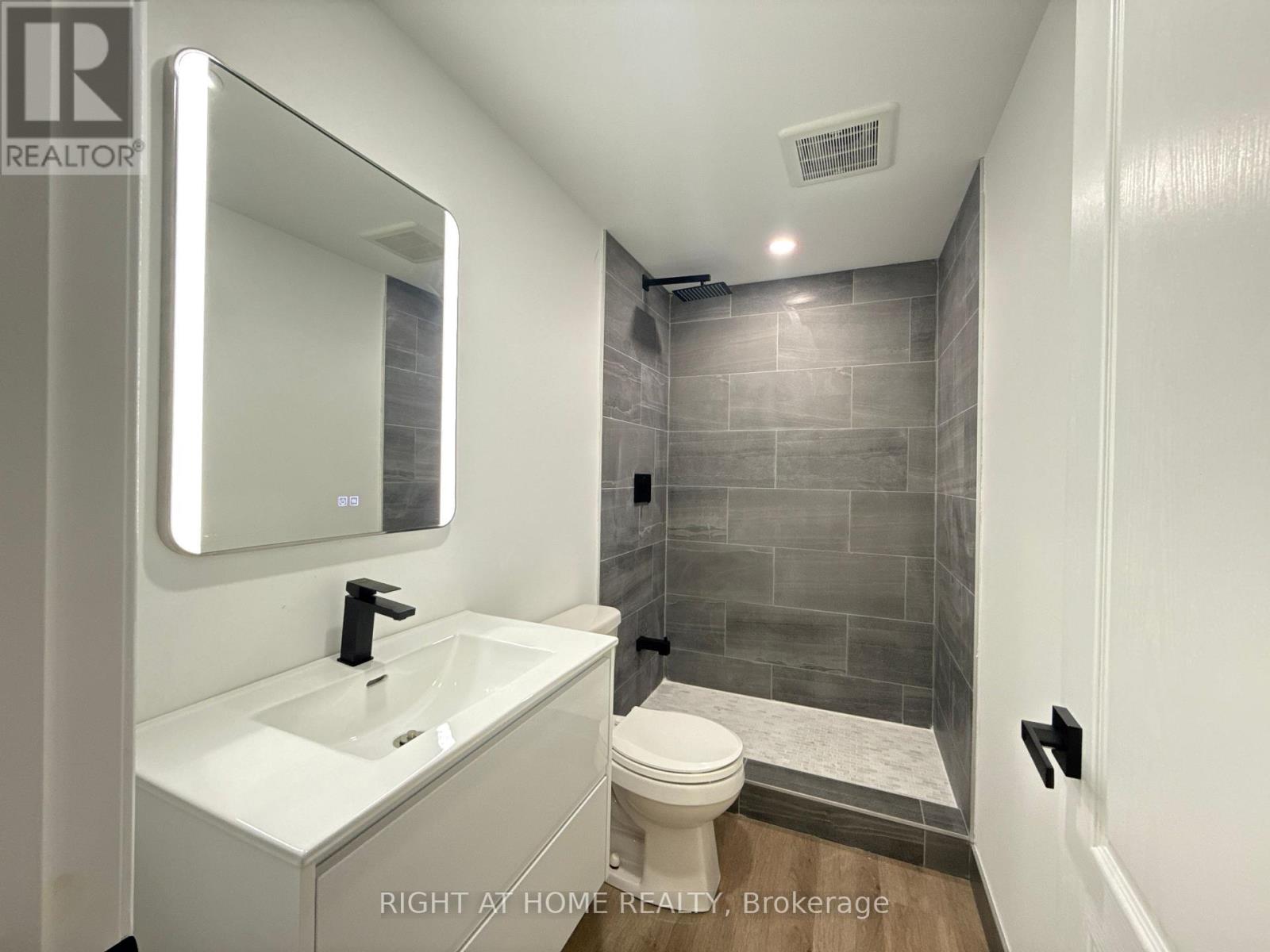 1 Campview Street, Whitby, Ontario  L1R 0K5 - Photo 41 - E13528132
