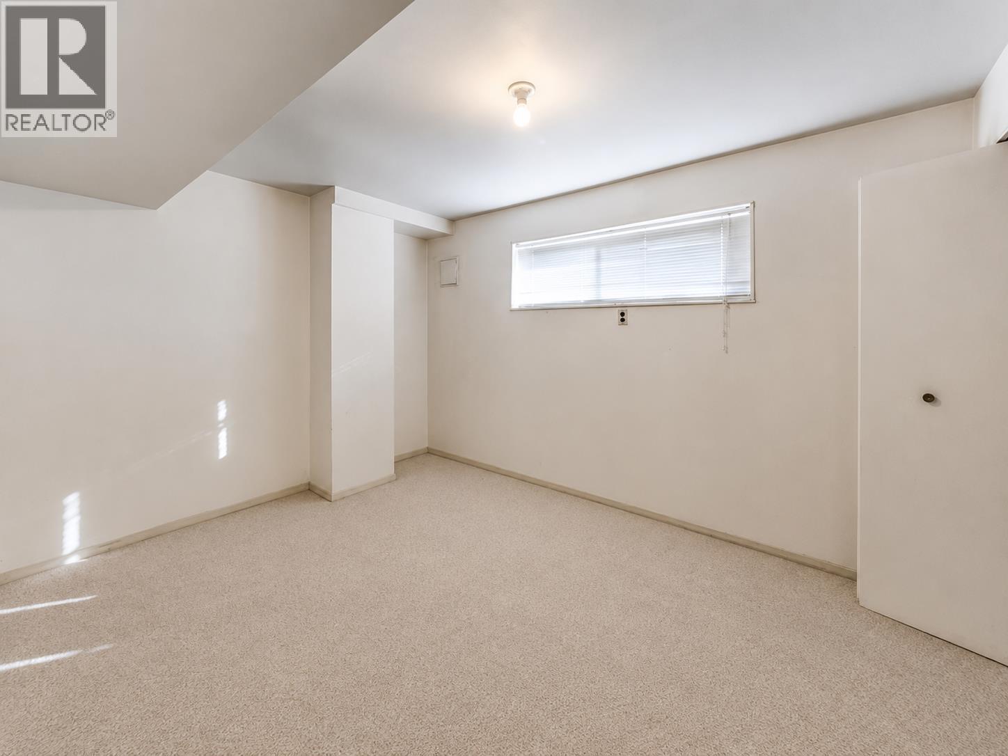 6096 Service Street, Burnaby, British Columbia  V5H 1V8 - Photo 7 - R3144475