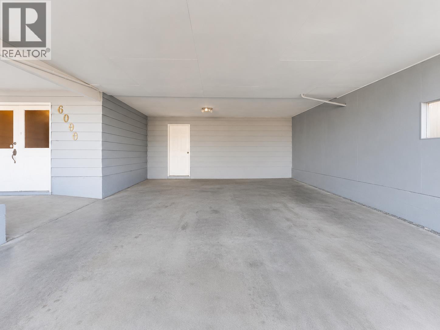 6096 Service Street, Burnaby, British Columbia  V5H 1V8 - Photo 8 - R3144475