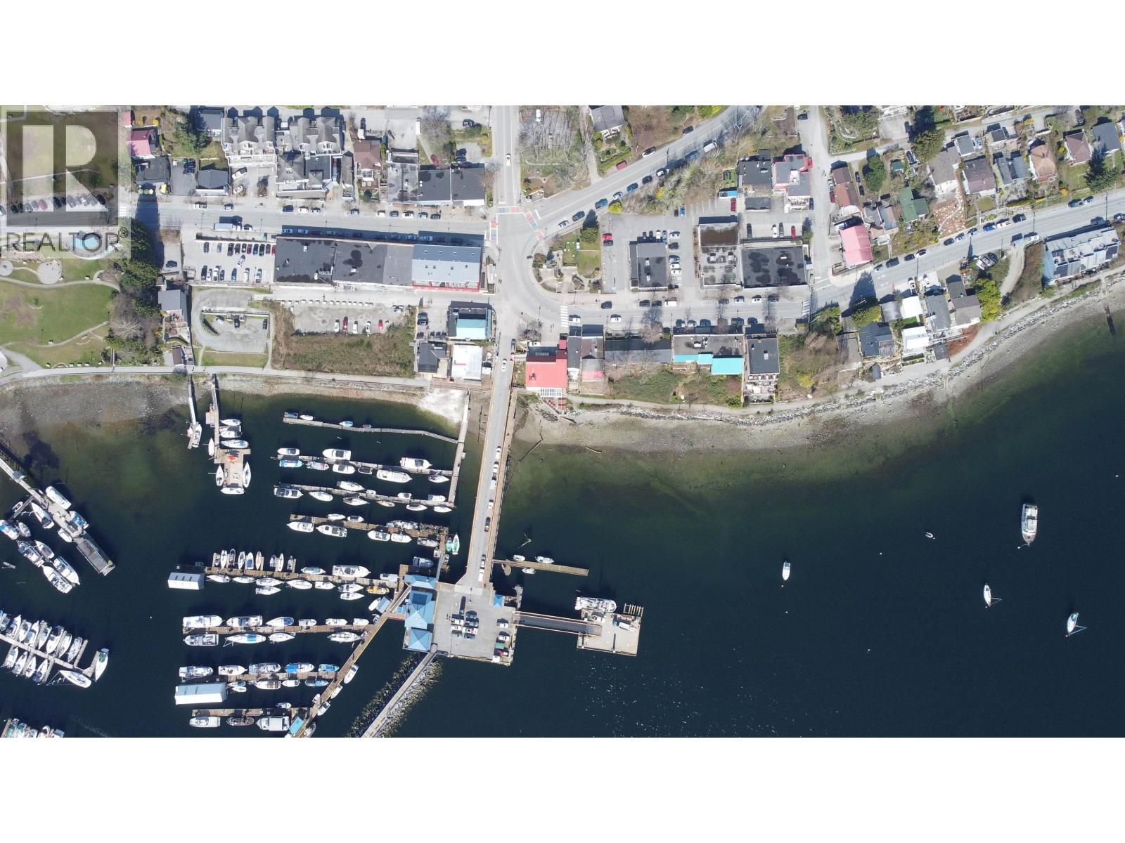 418 Marine Drive, Gibsons, British Columbia  V0N 1V9 - Photo 4 - C8080272