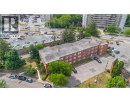 57 MERICOURT Road Unit# 310, Hamilton, Ontario