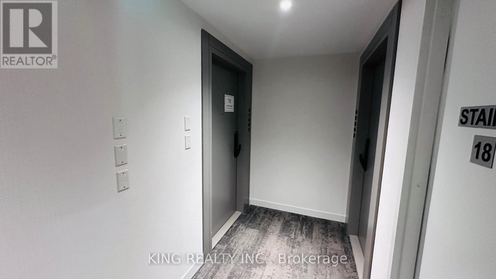 1802 - 3079 TRAFALGAR ROAD, Oakville, Ontario