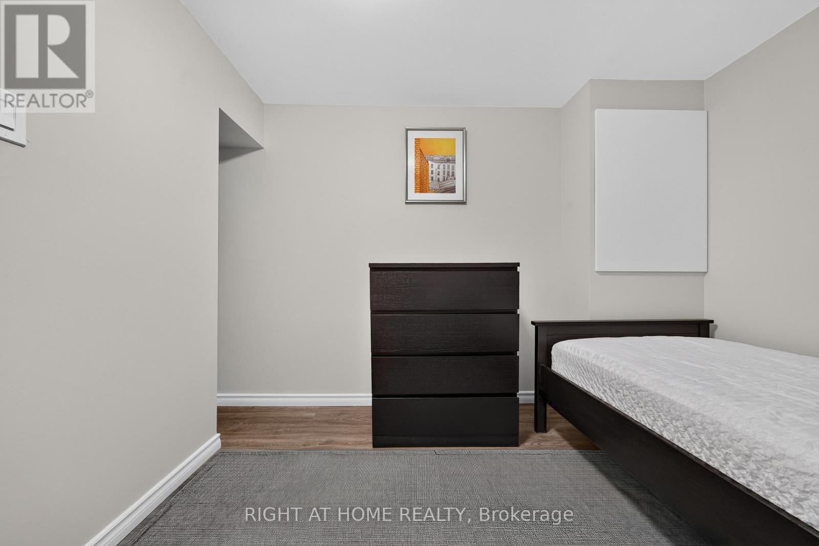 Lower - 1599 Sandgate Crescent, Mississauga, Ontario  L5J 2E3 - Photo 15 - W13471410