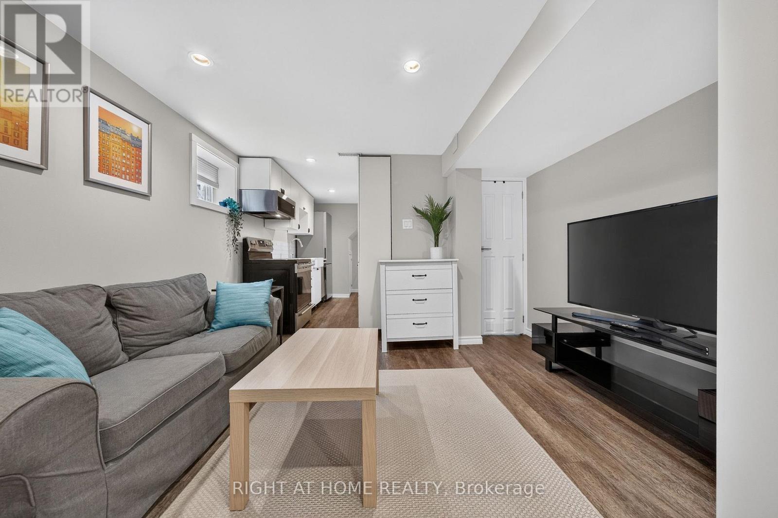 Lower - 1599 Sandgate Crescent, Mississauga, Ontario  L5J 2E3 - Photo 8 - W13471410