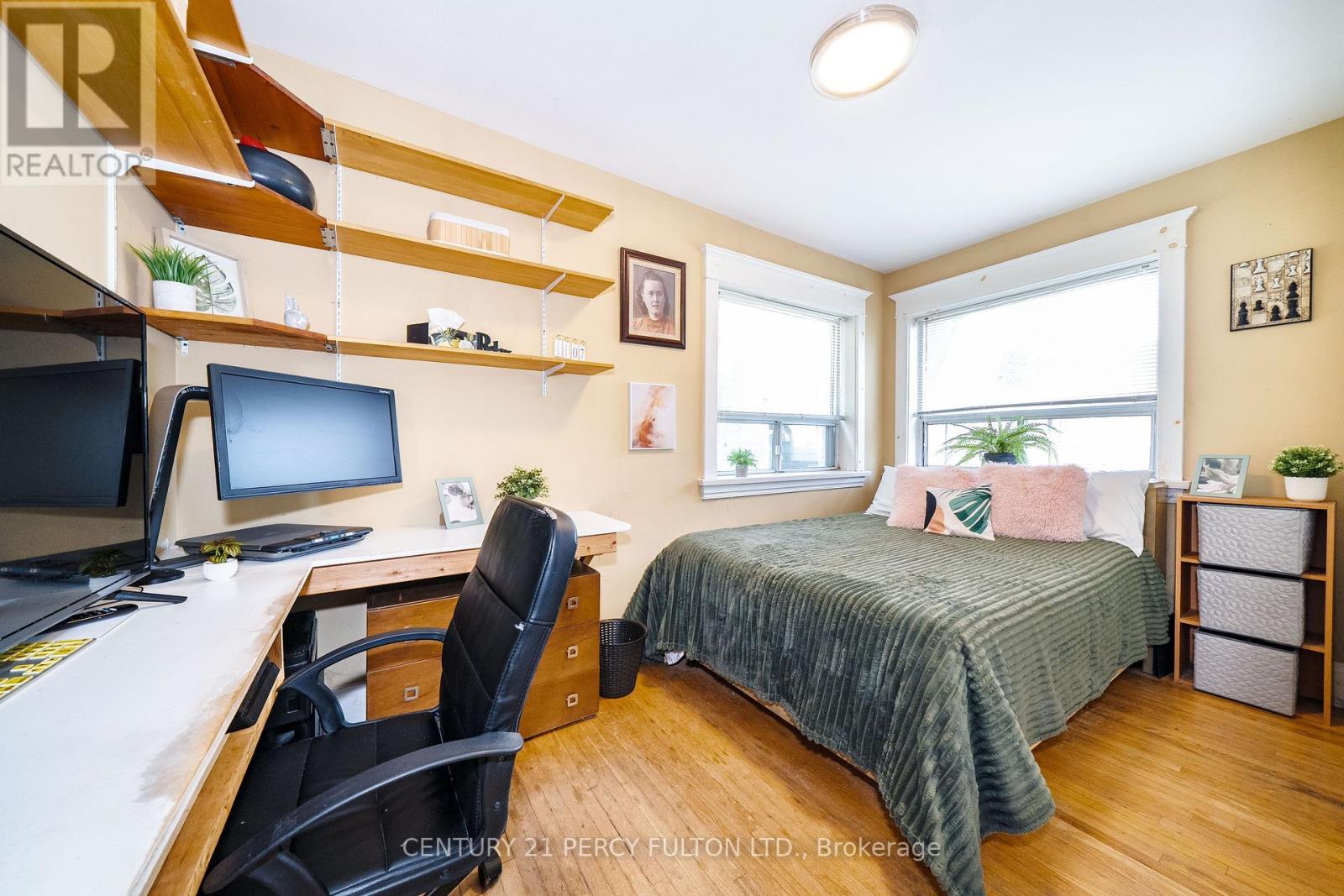74 St. Dunstan Drive, Toronto, Ontario  M1L 2V5 - Photo 13 - E13541222