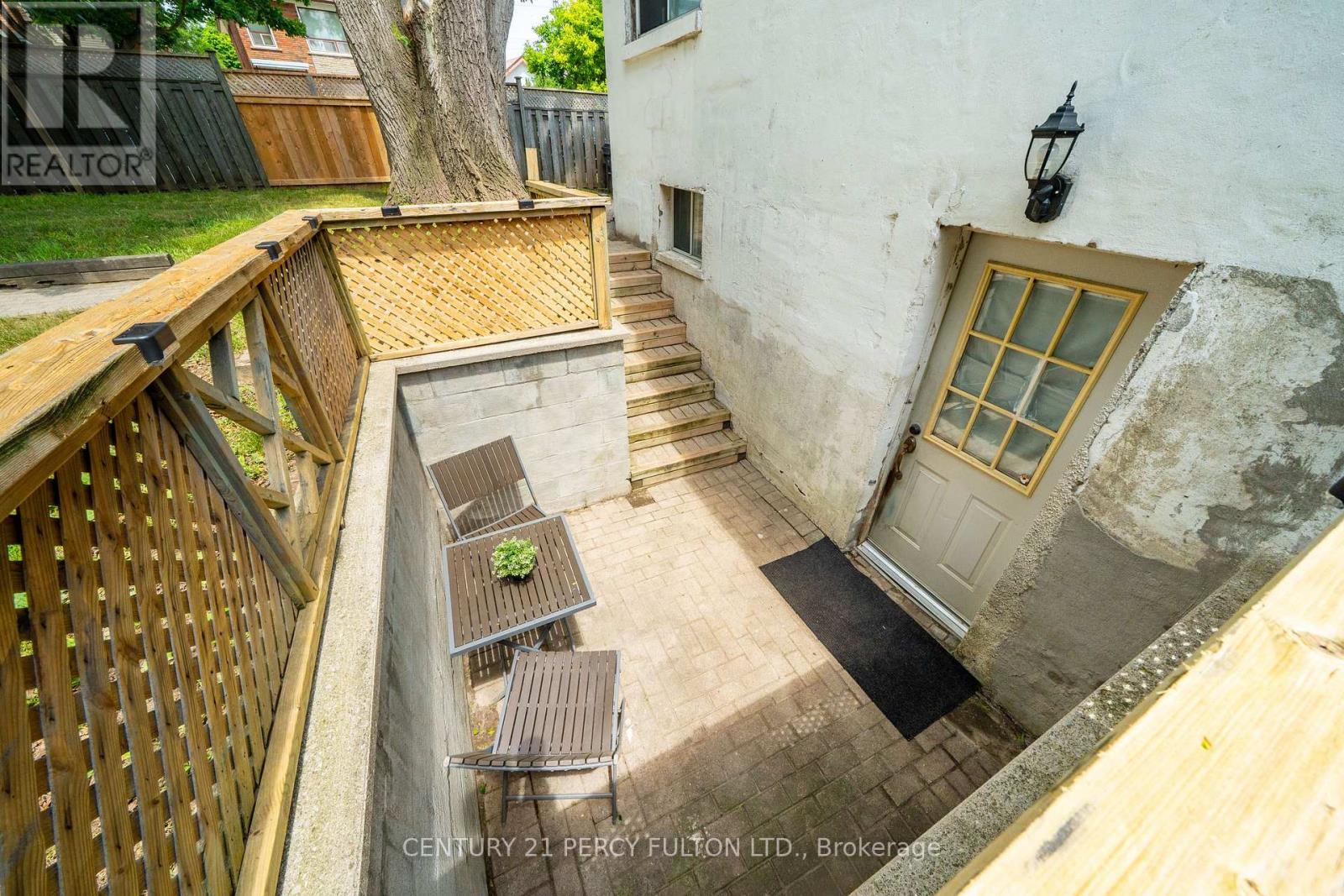 74 St. Dunstan Drive, Toronto, Ontario  M1L 2V5 - Photo 20 - E13541222