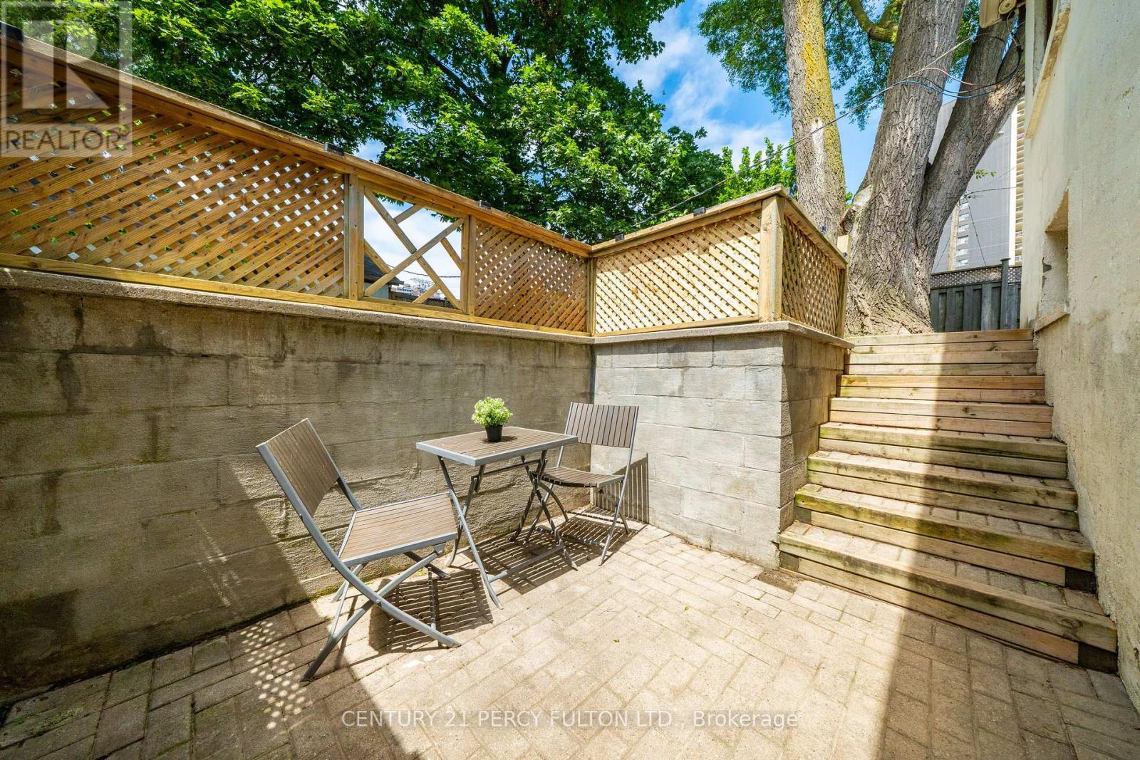 74 St. Dunstan Drive, Toronto, Ontario  M1L 2V5 - Photo 21 - E13541222