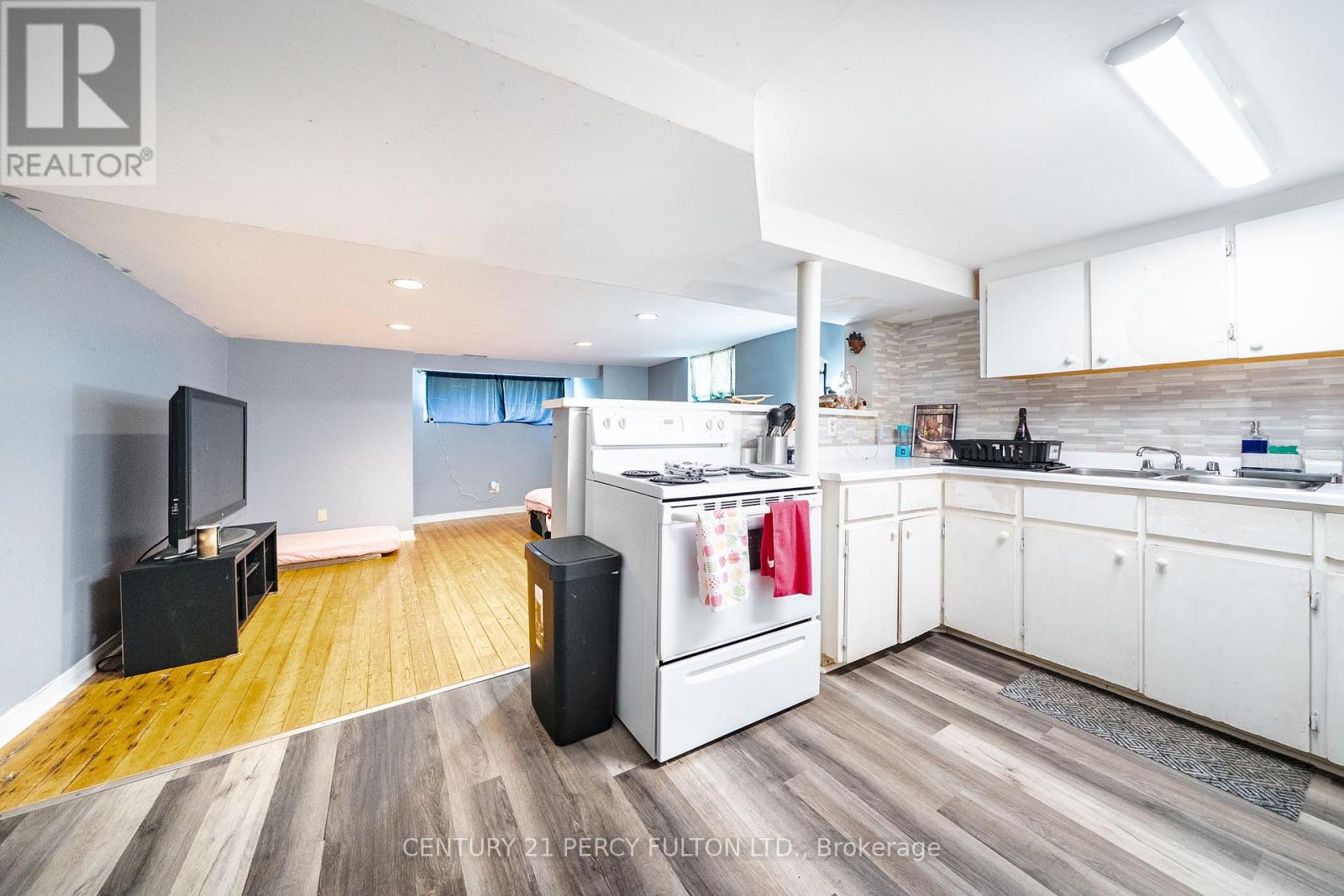 74 St. Dunstan Drive, Toronto, Ontario  M1L 2V5 - Photo 22 - E13541222