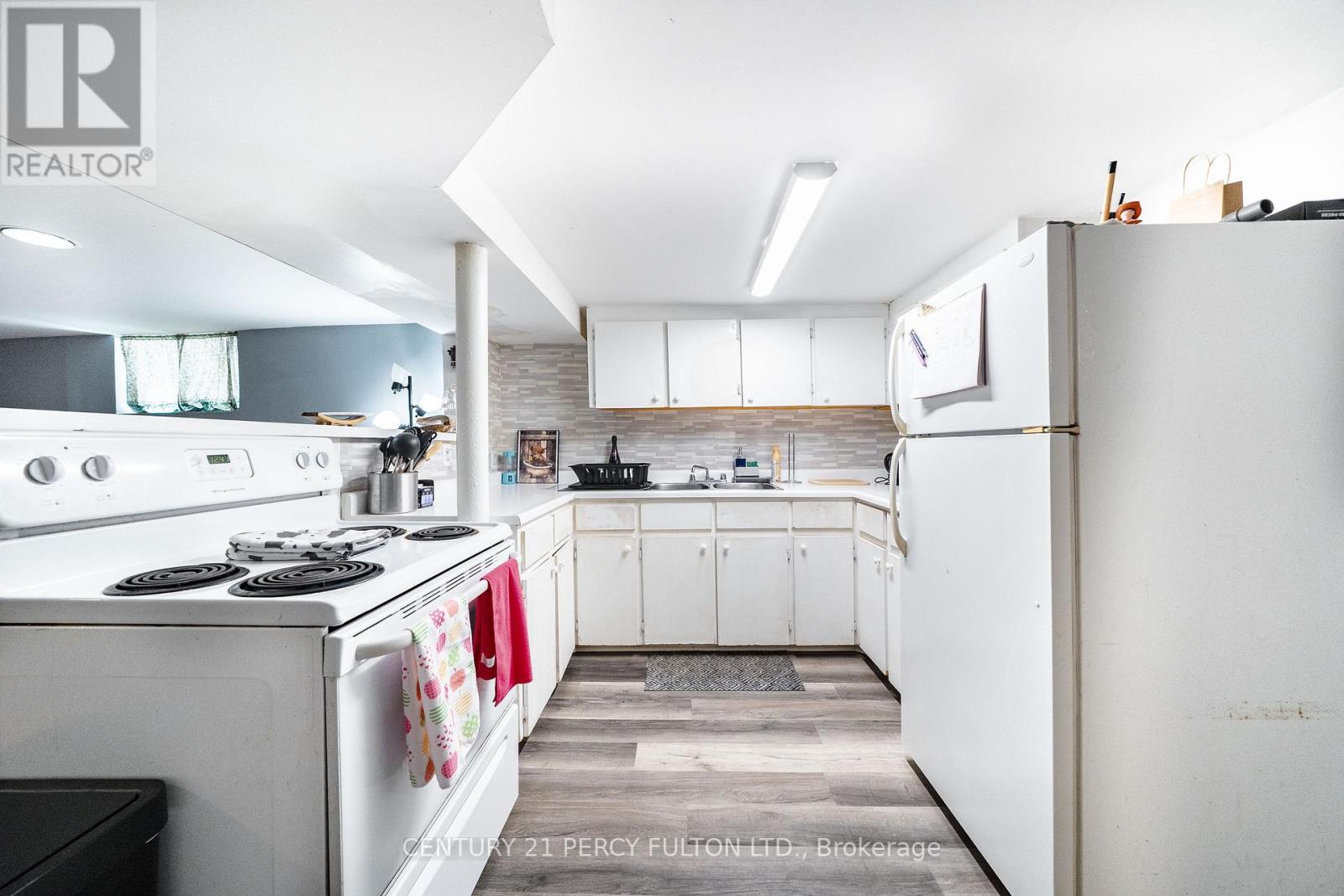 74 St. Dunstan Drive, Toronto, Ontario  M1L 2V5 - Photo 24 - E13541222